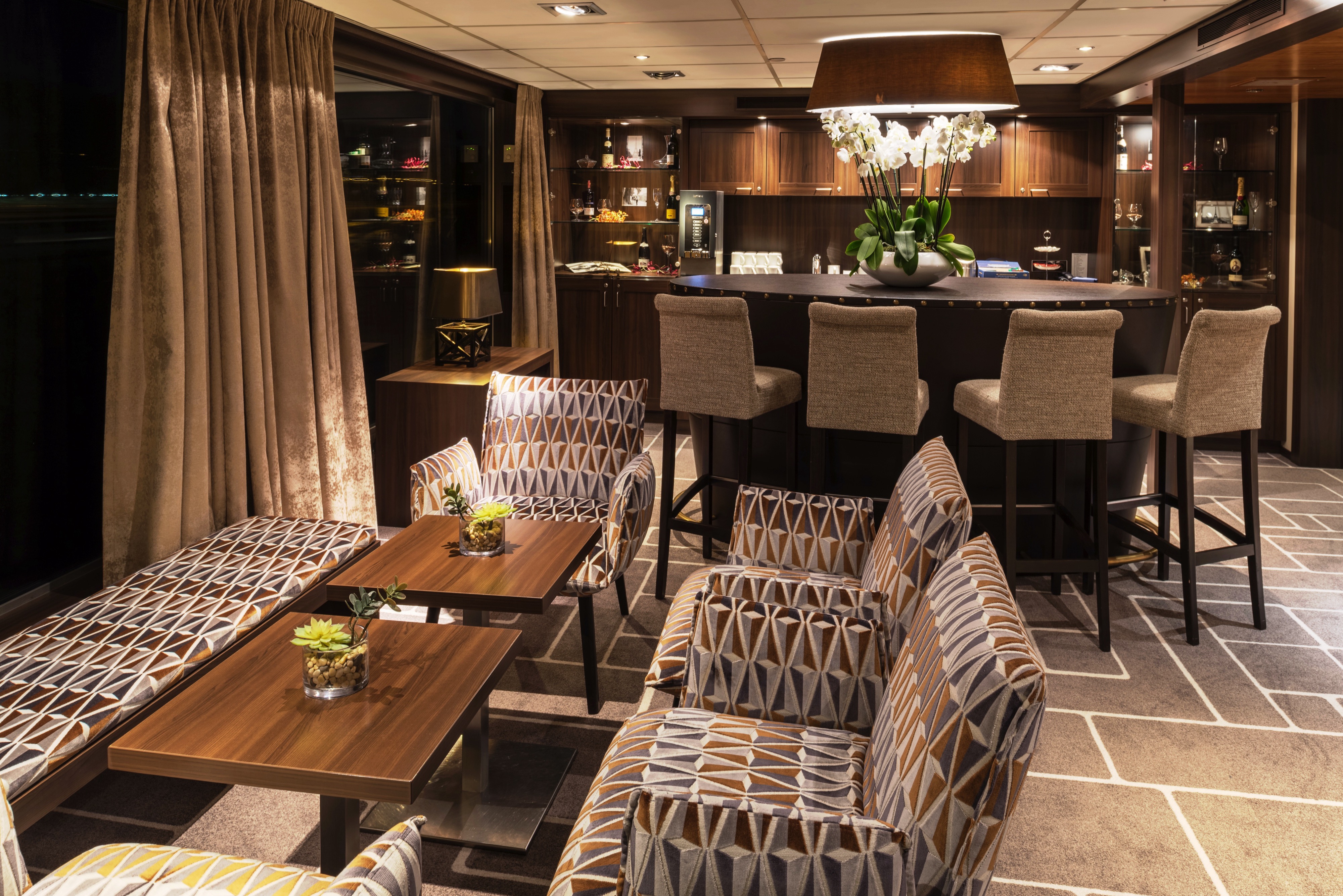 AMADEUS Diamond 13