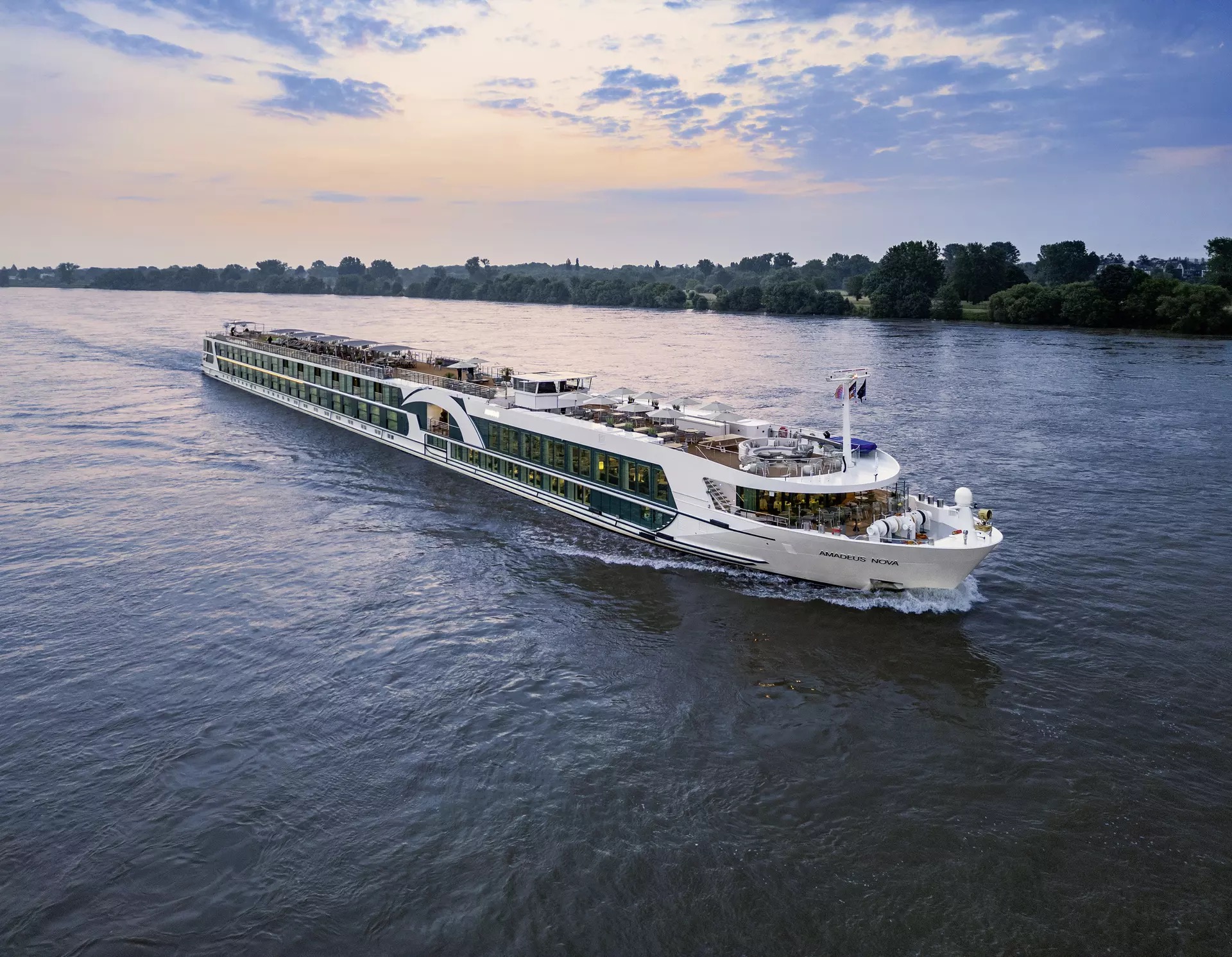 AMADEUS Nova 1