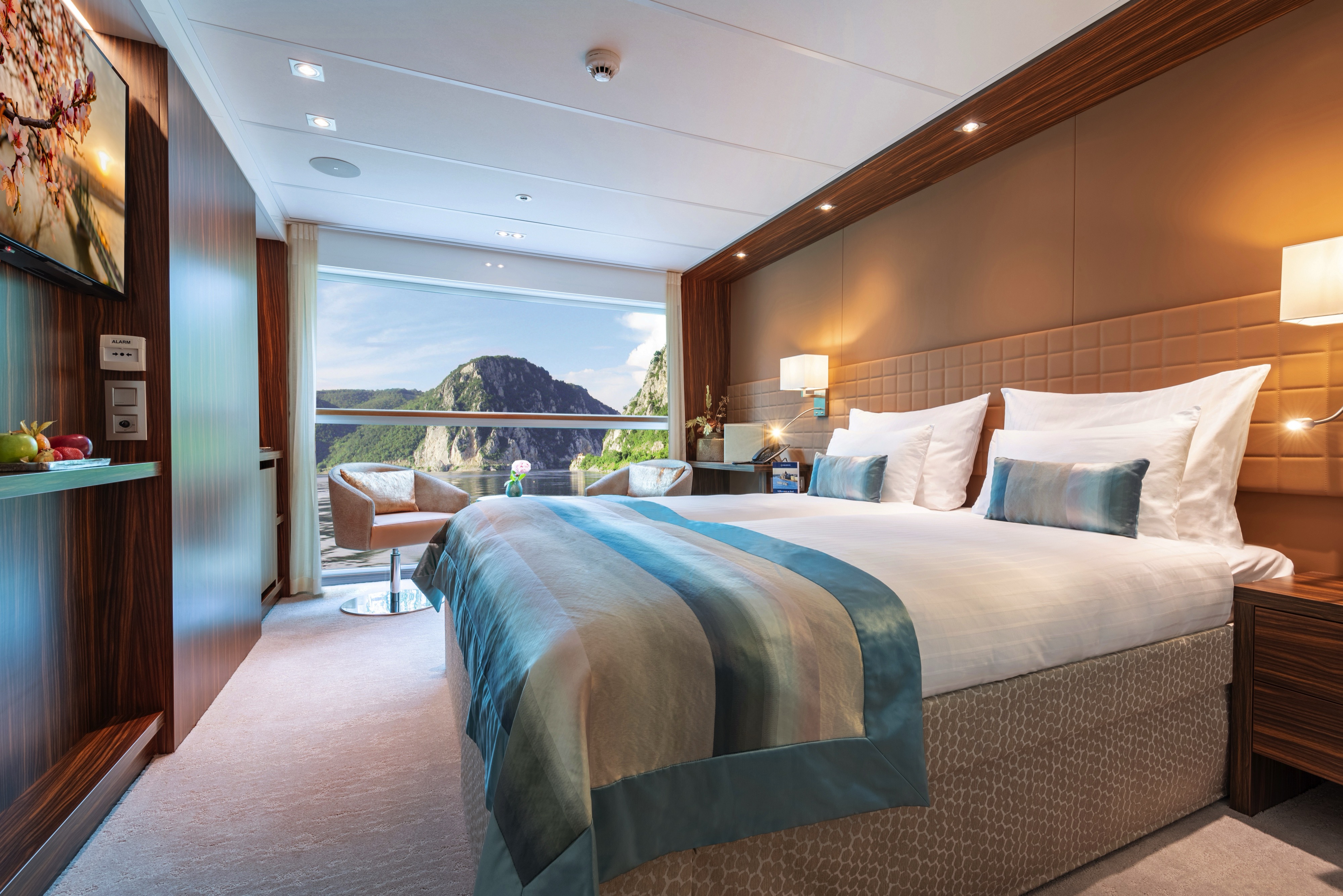 AMADEUS Star 19