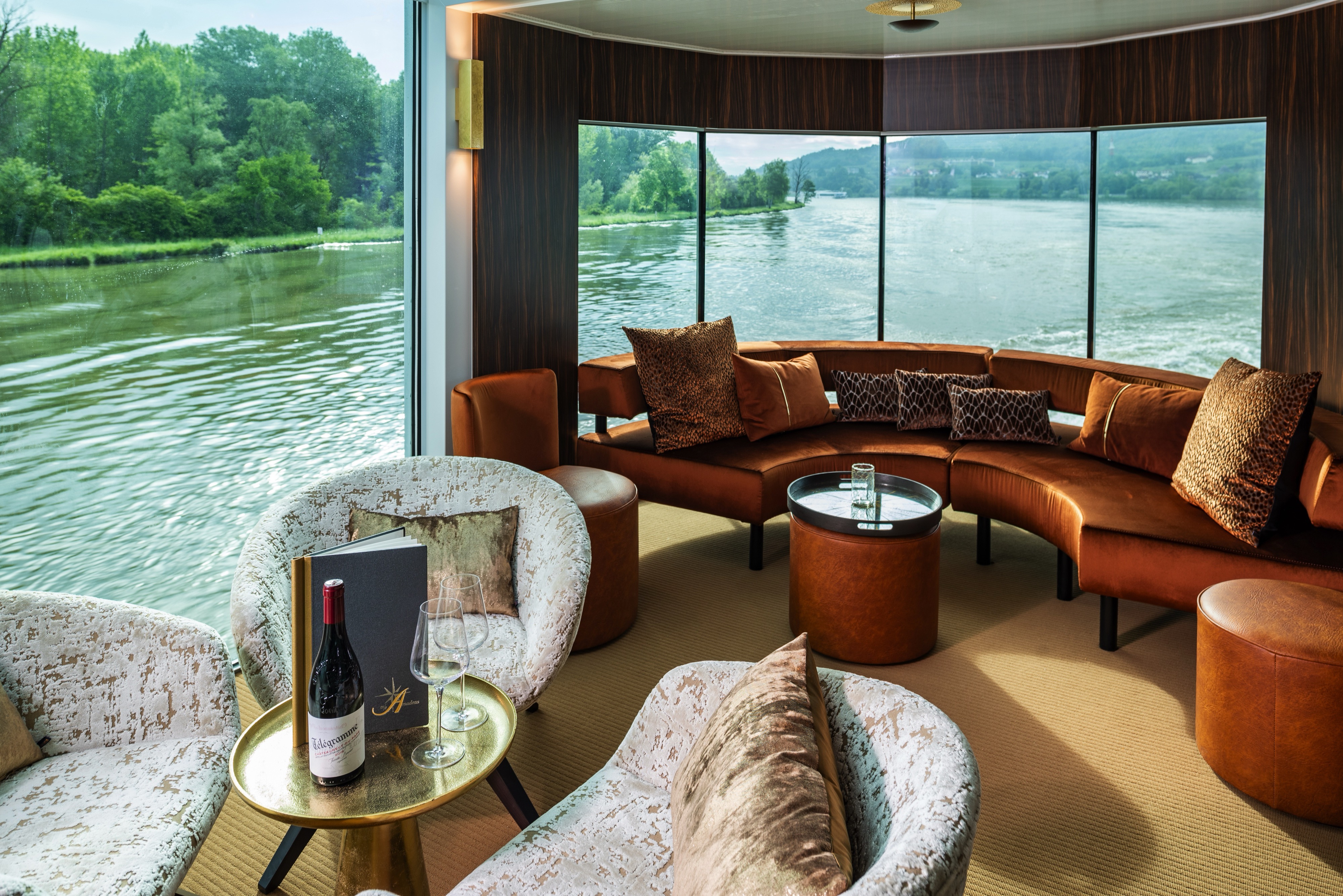 AMADEUS Star 8