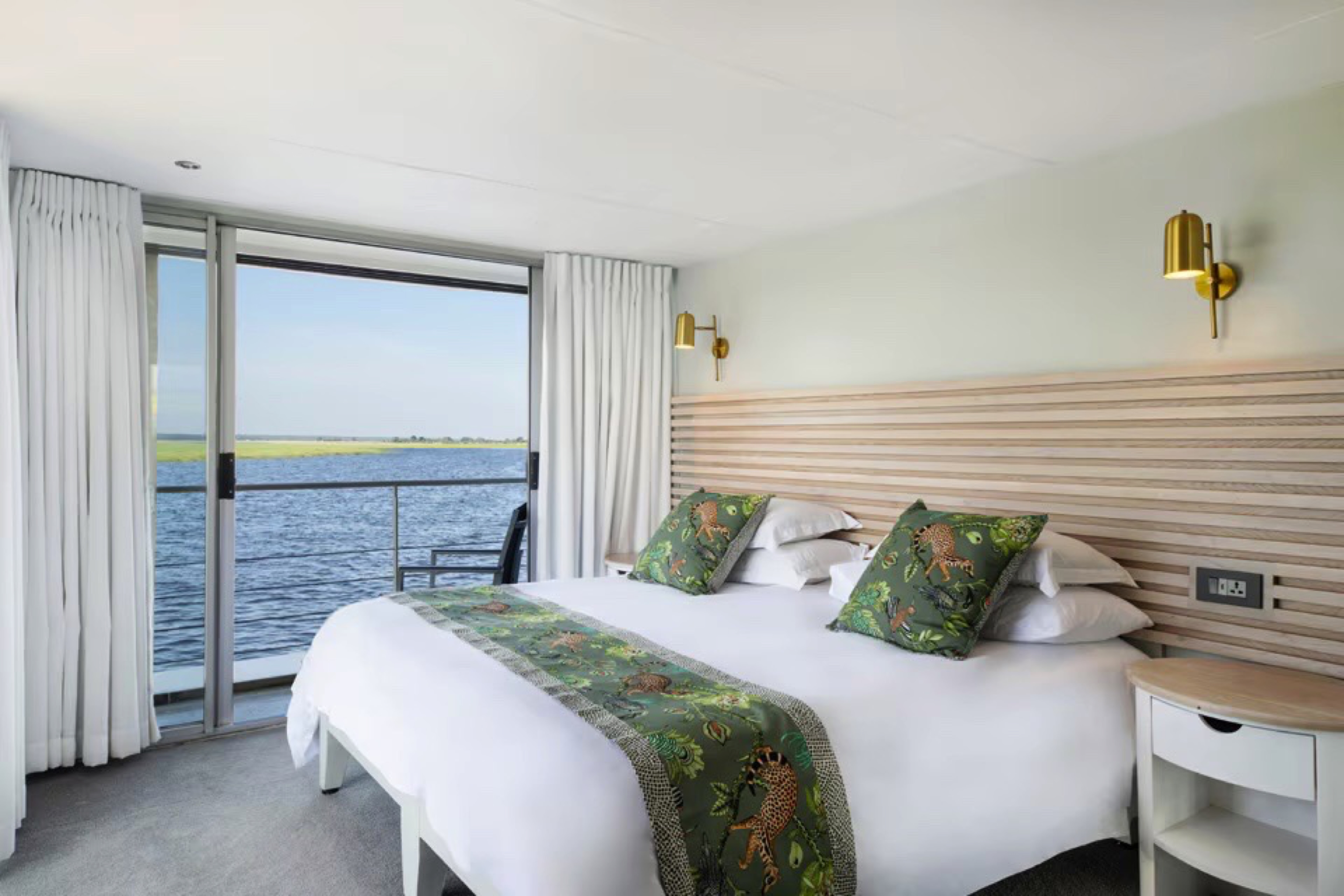 Zambezi Queen 24