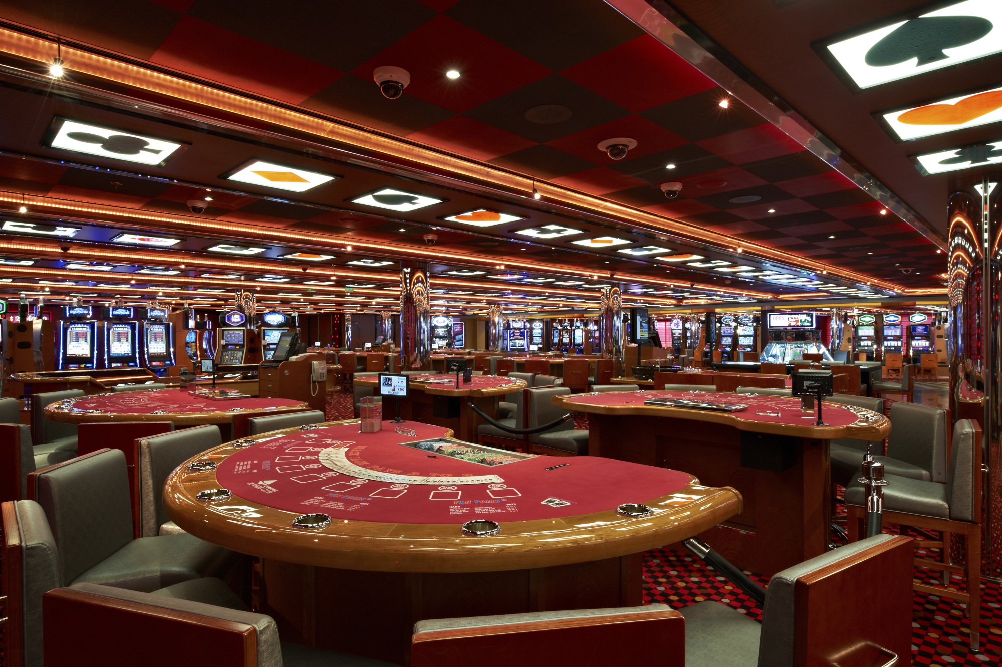 Carnival Breeze 33