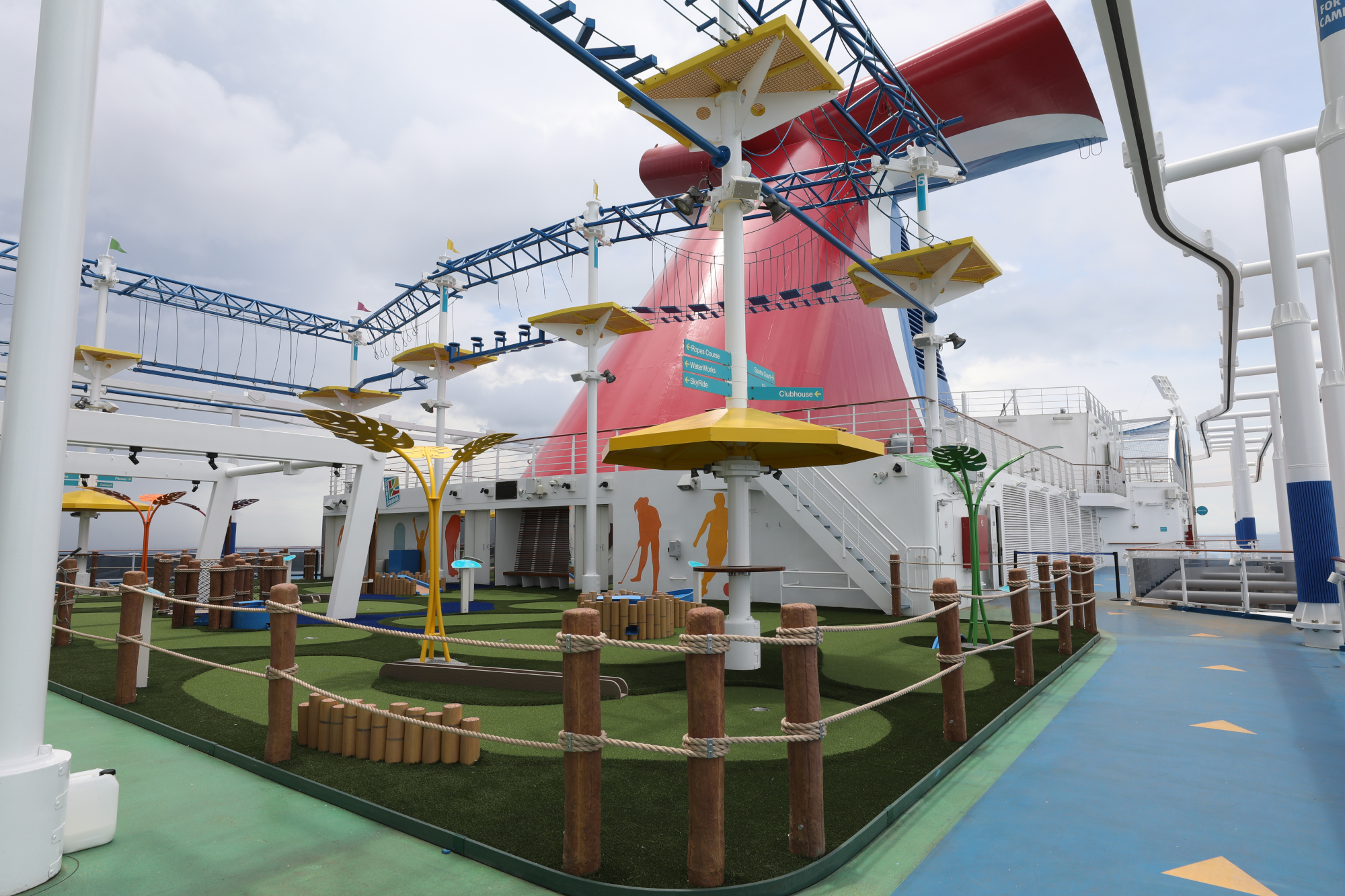 Carnival Panorama 24