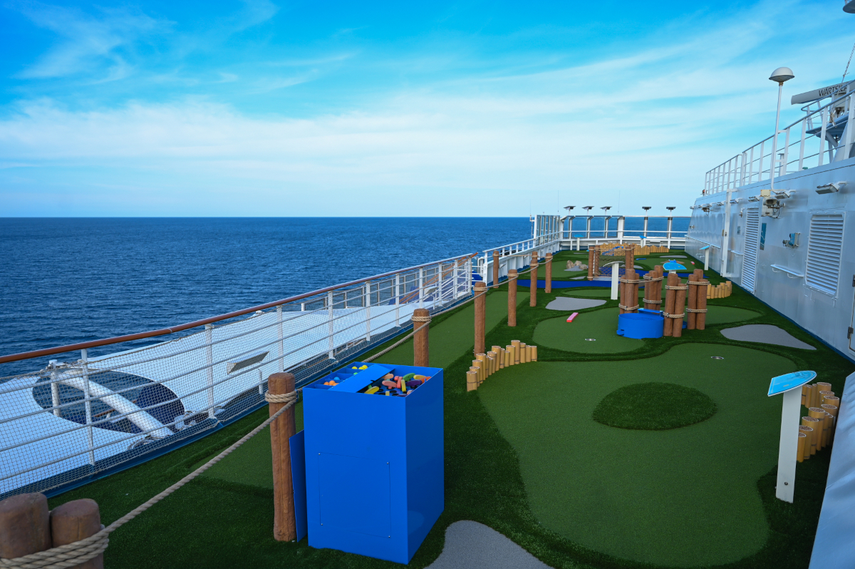 Carnival Splendor 16