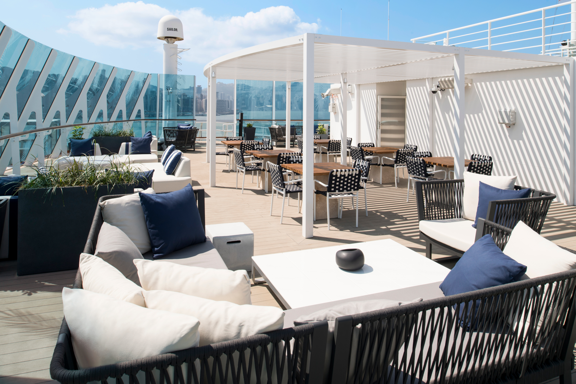 Celebrity Summit 17