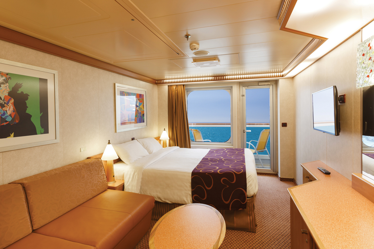 Costa Diadema 18