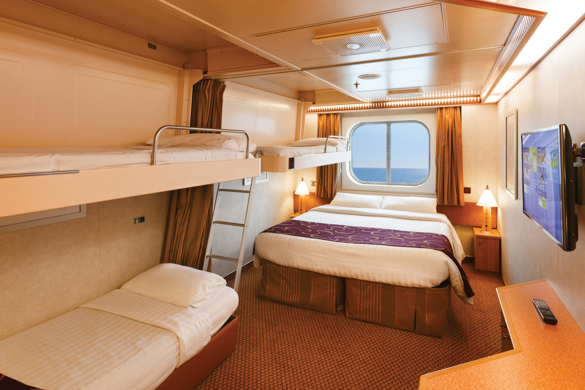 Costa Diadema 17