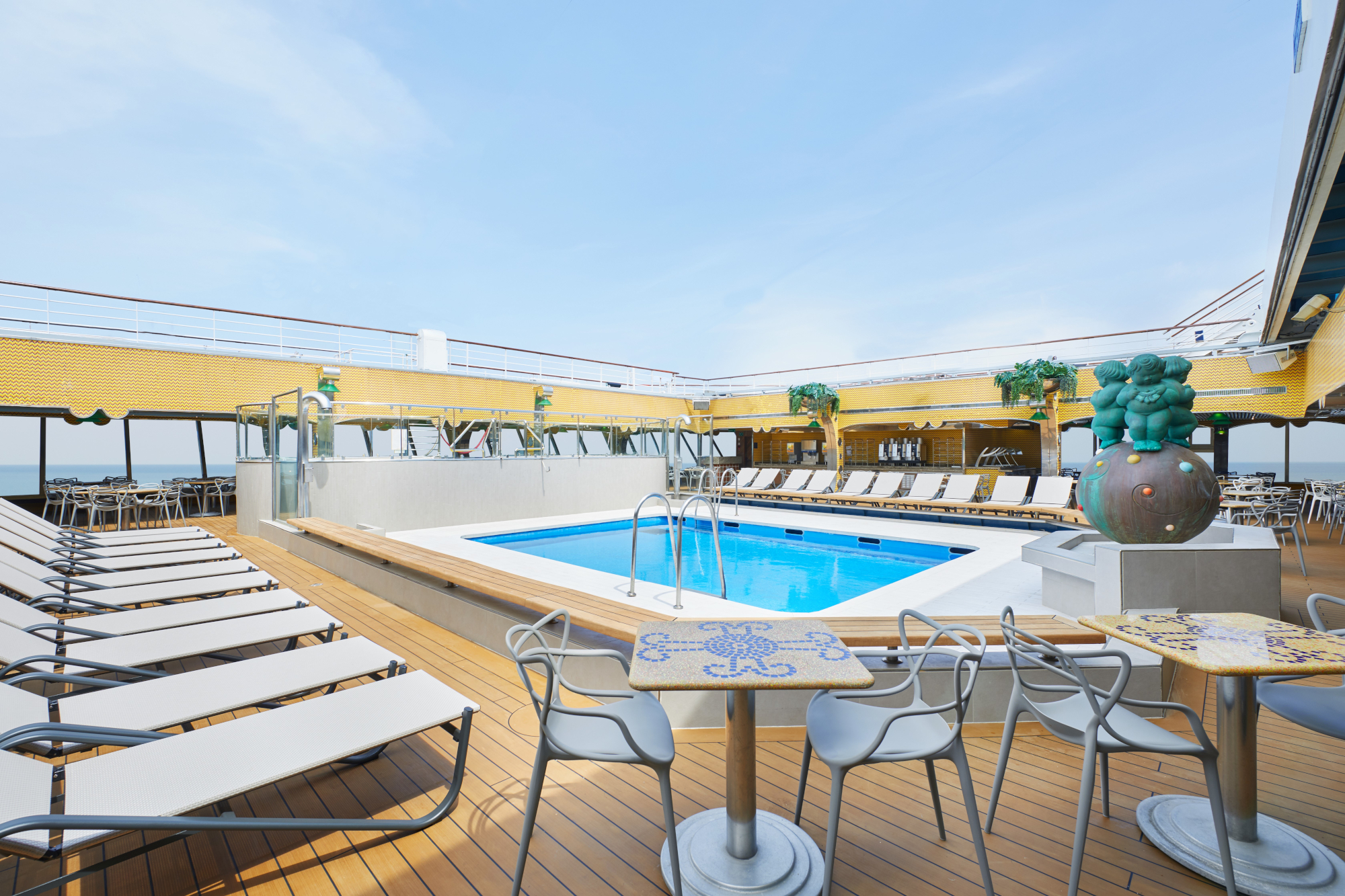 Costa Serena 4