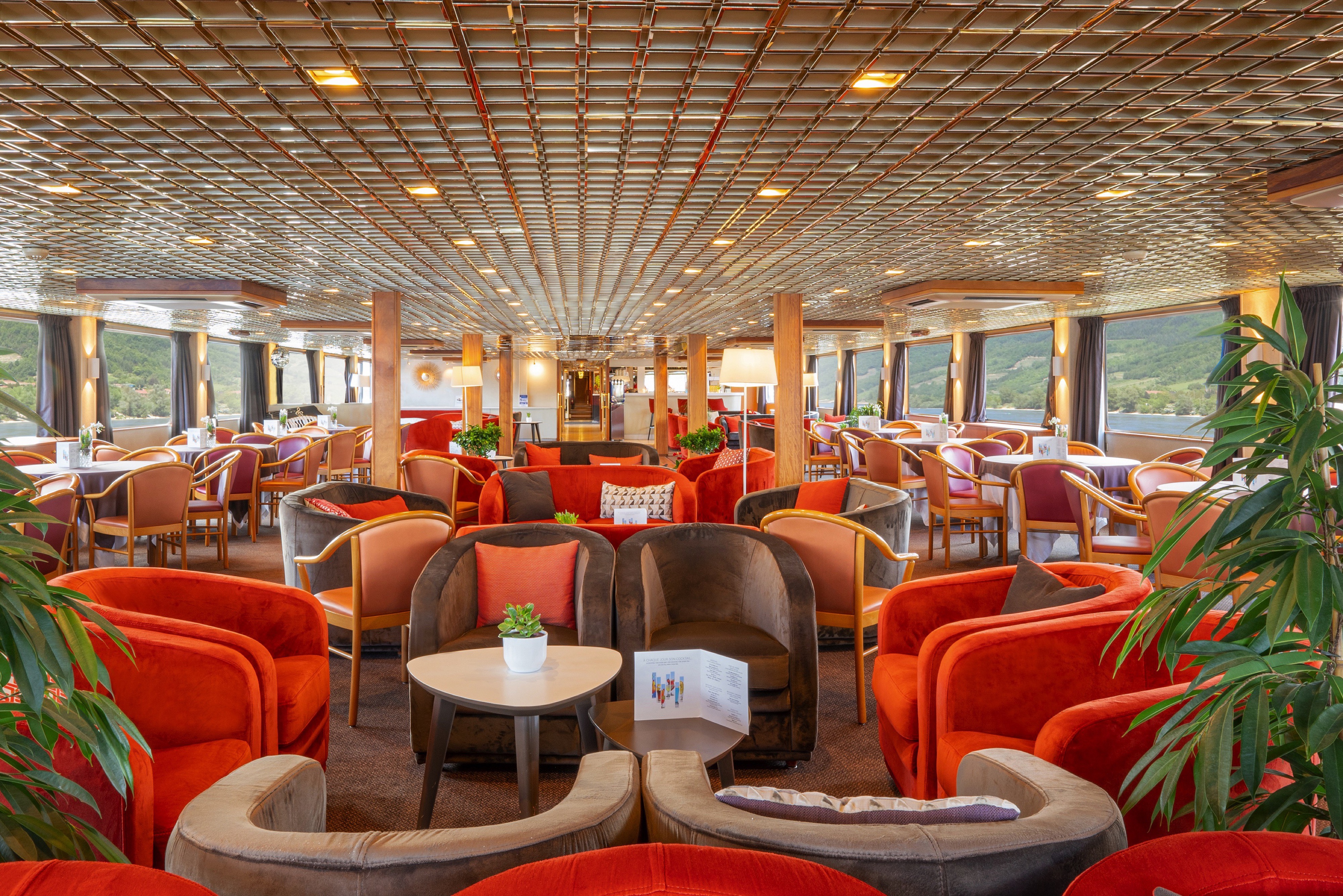 MS L'Europe 8