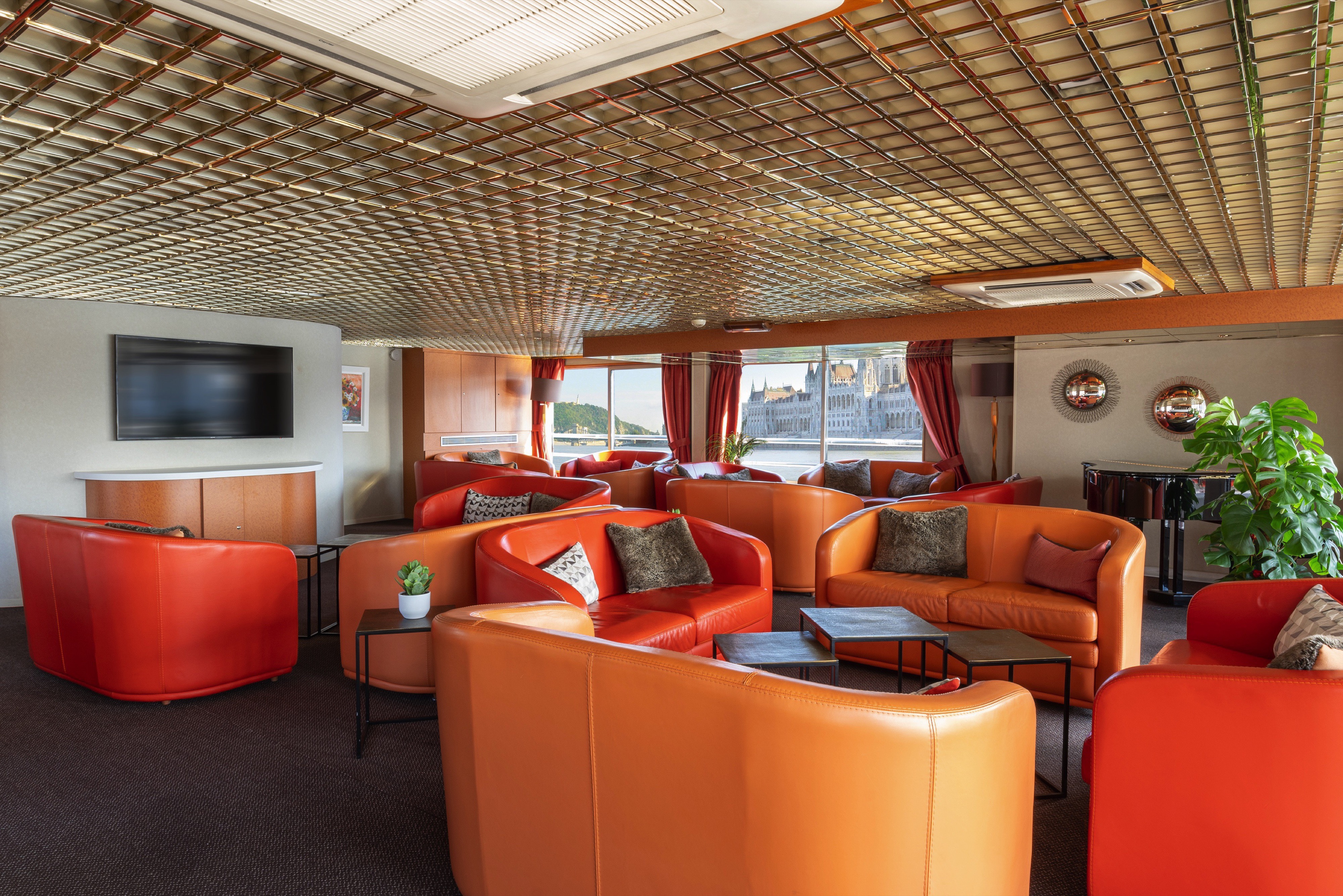 MS L'Europe 10