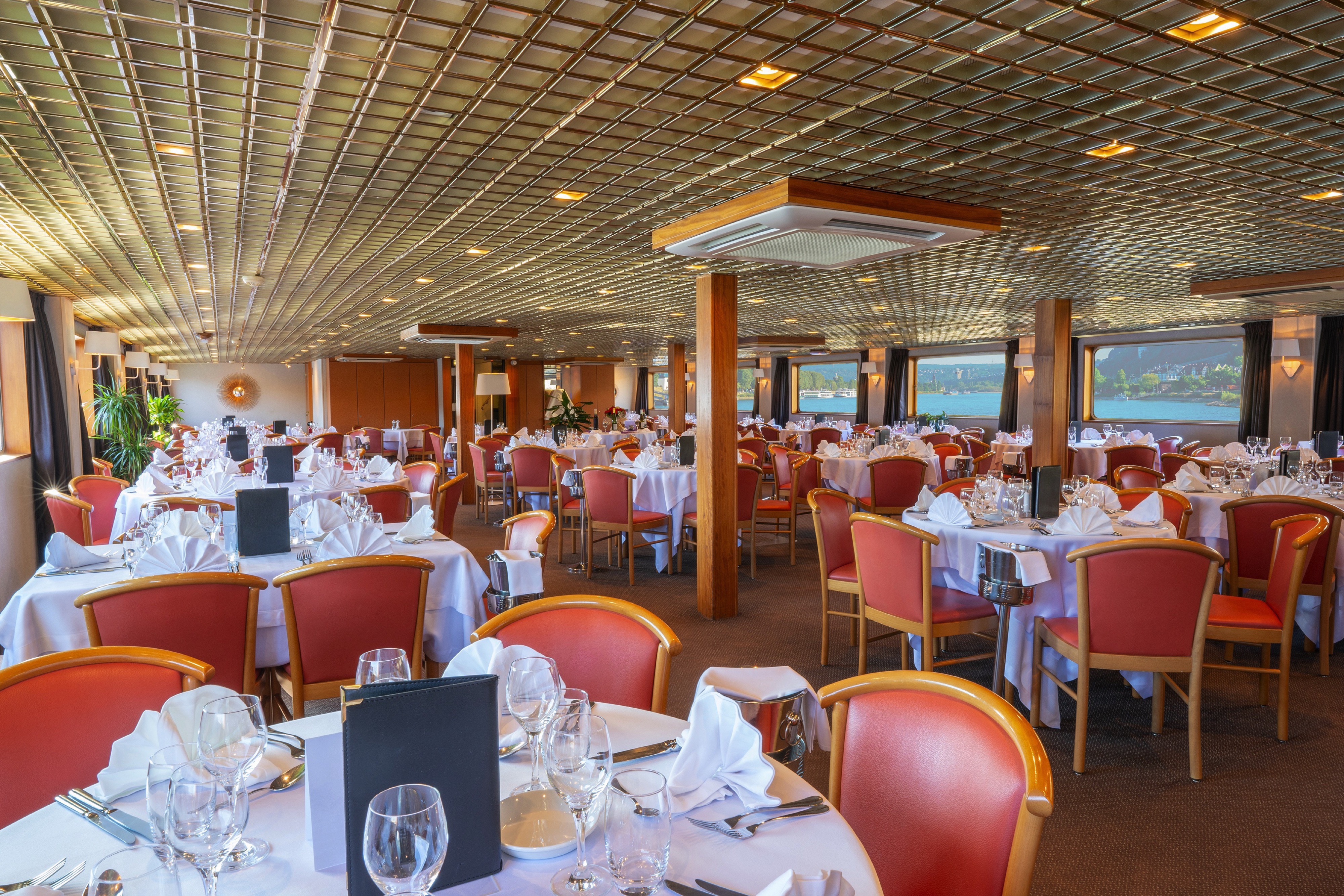 MS L'Europe 3