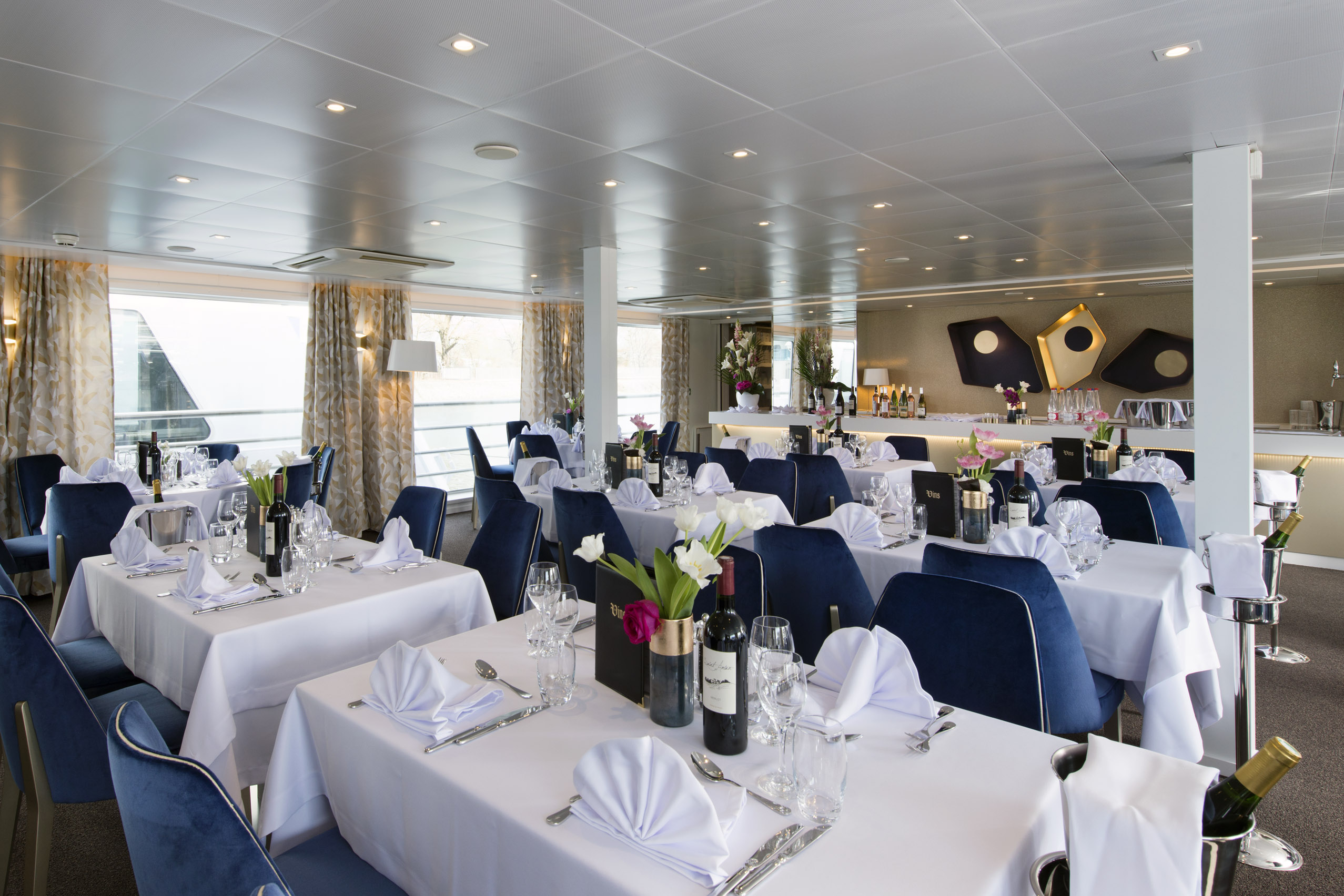 MS Symphonie 4