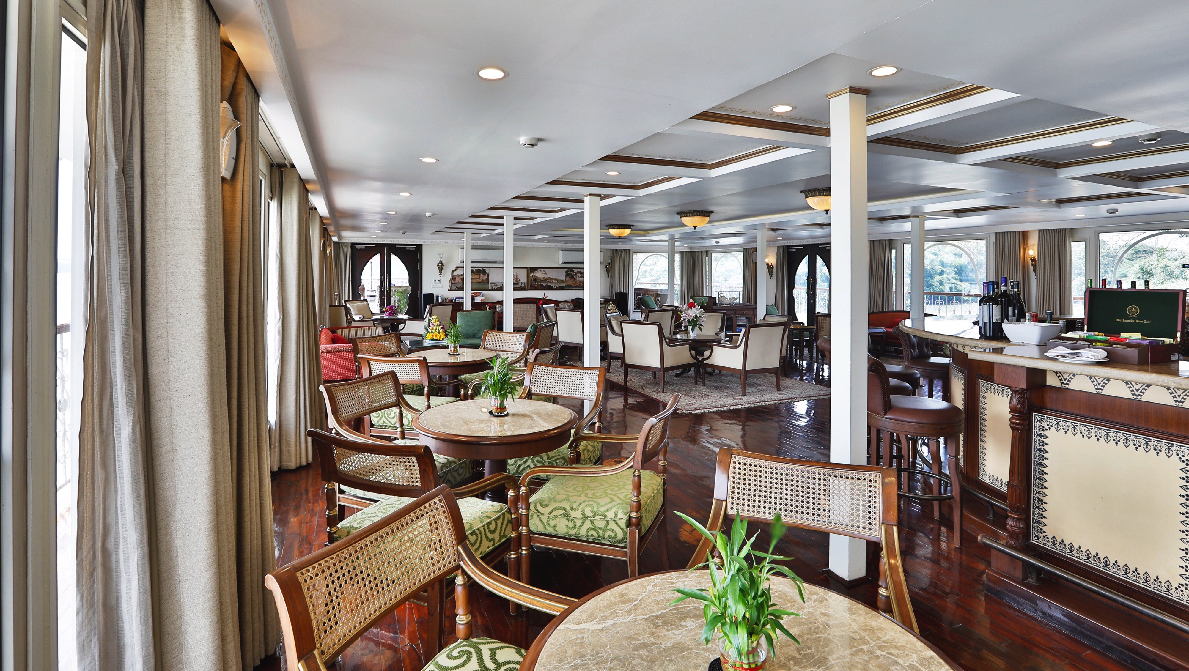RV Ganges Voyager 12