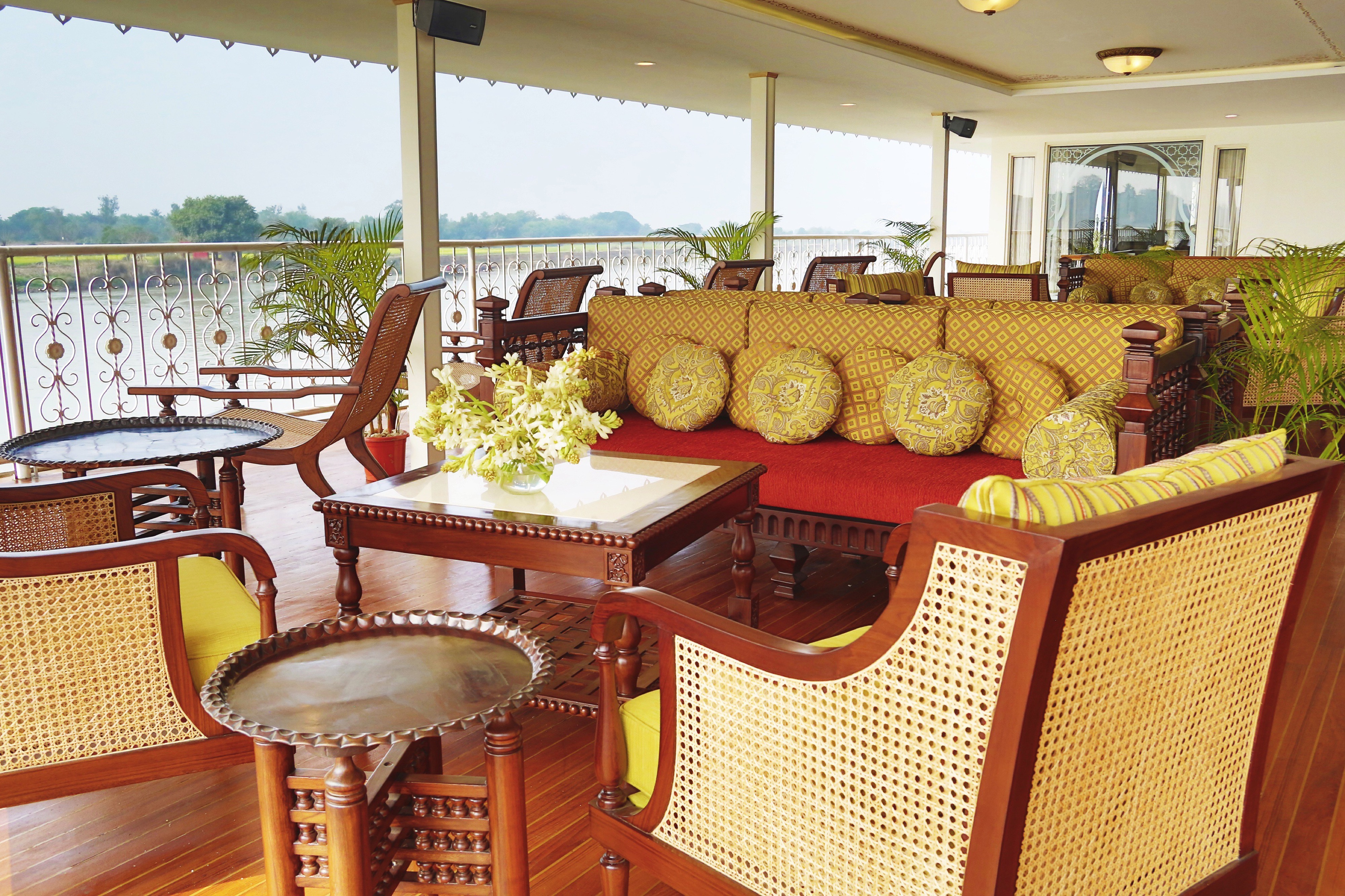 RV Ganges Voyager 13