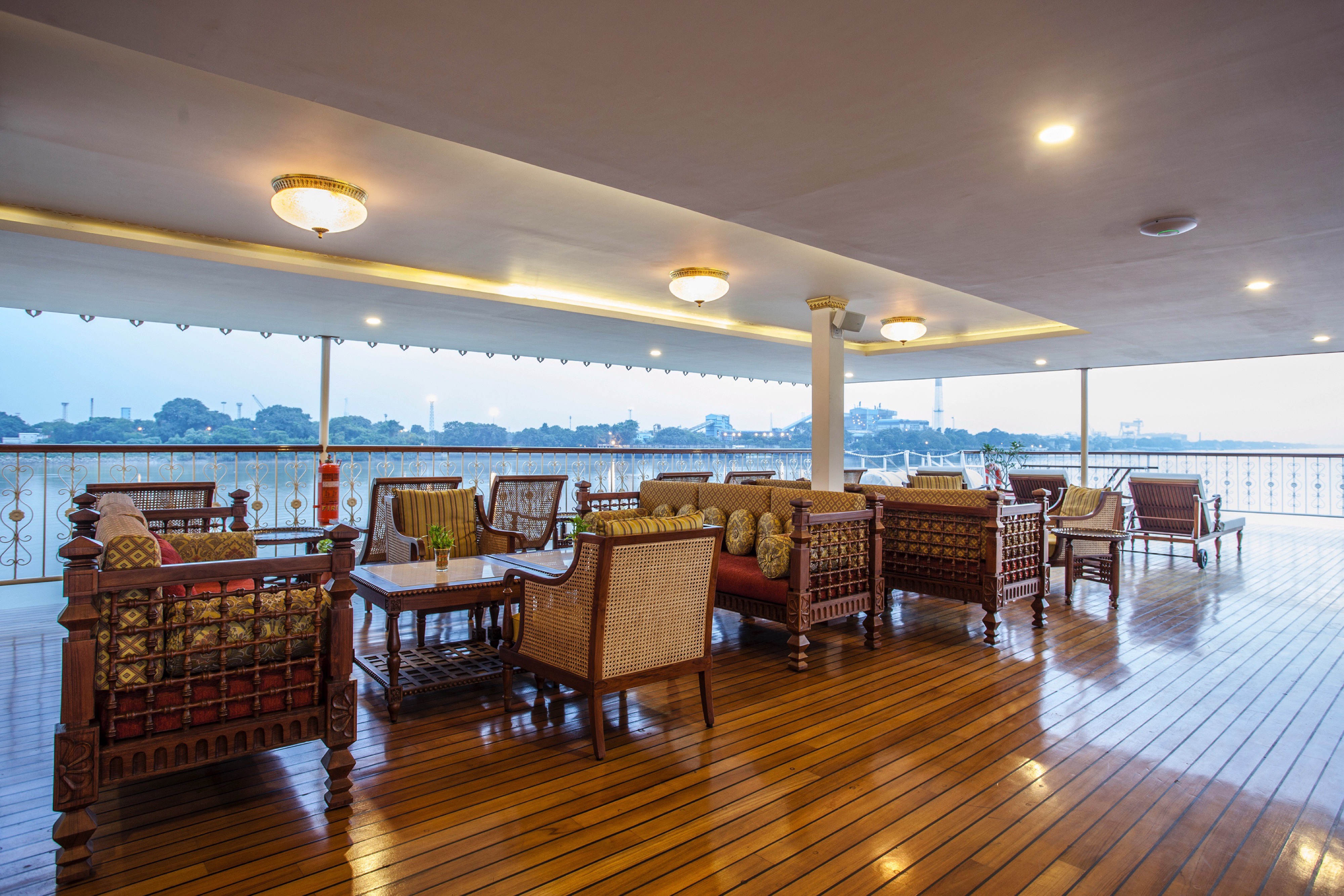 RV Ganges Voyager 15