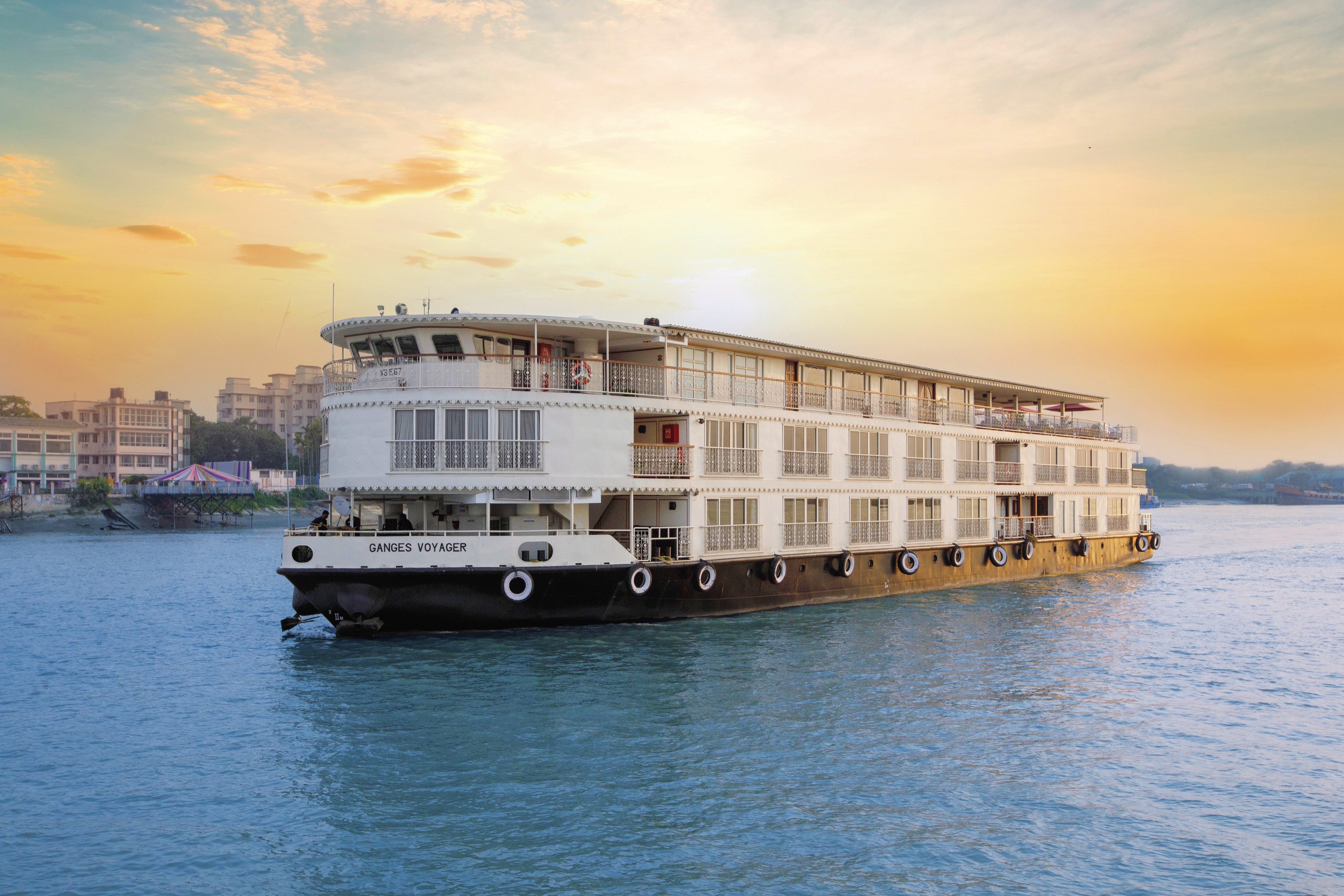 RV Ganges Voyager 1