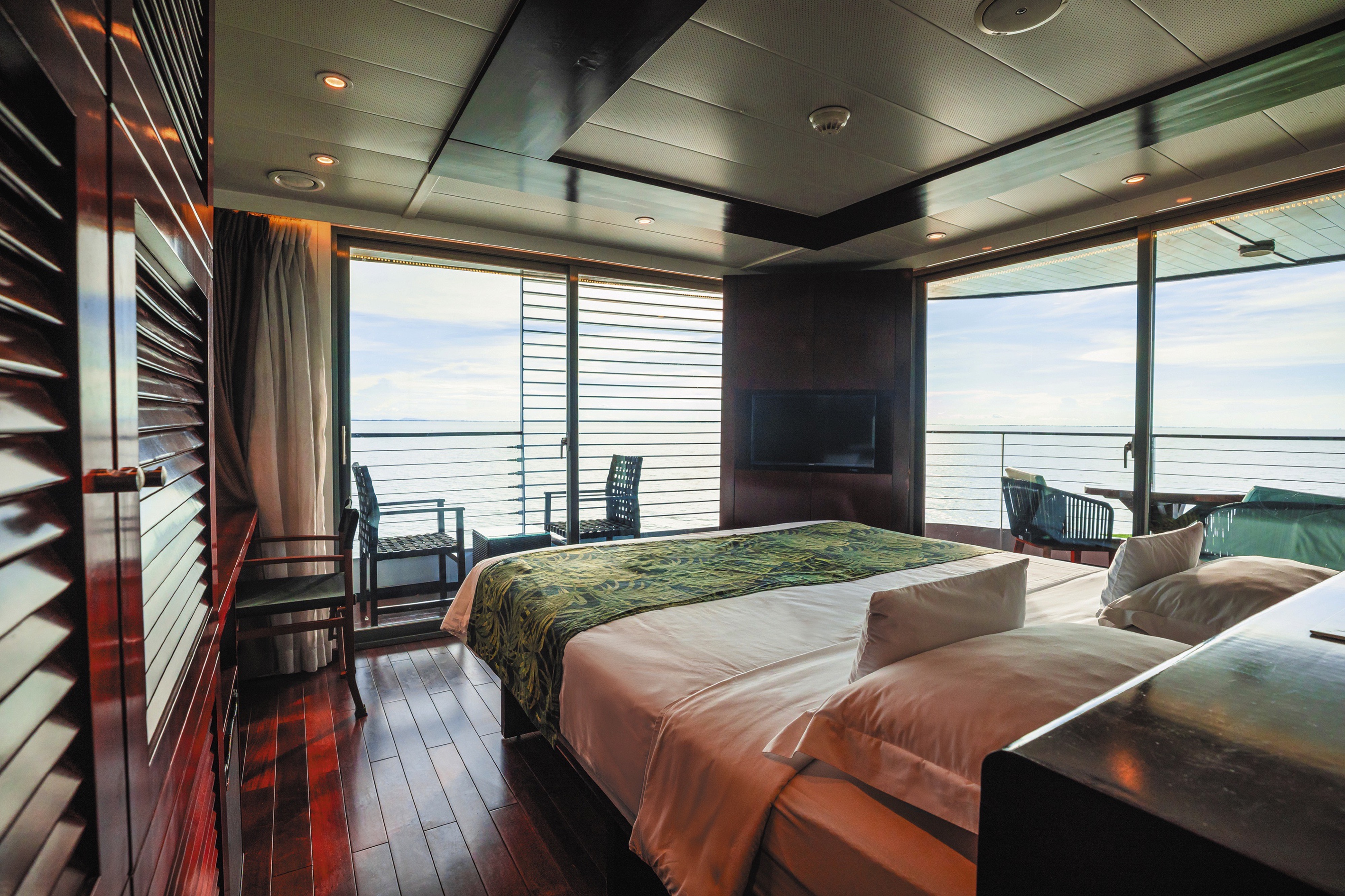 RV Indochine II 28