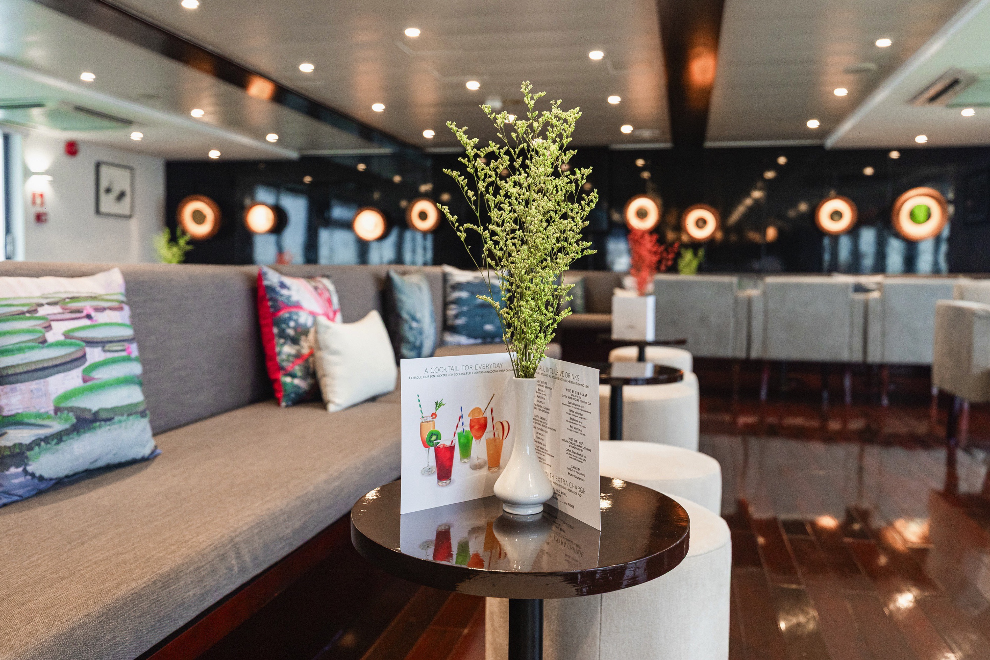 RV Indochine II 23