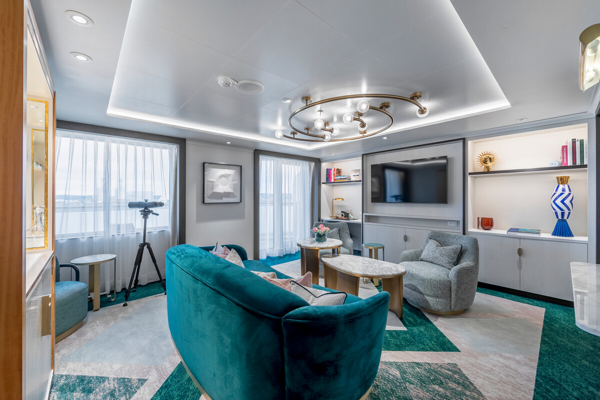 Queen Anne 72