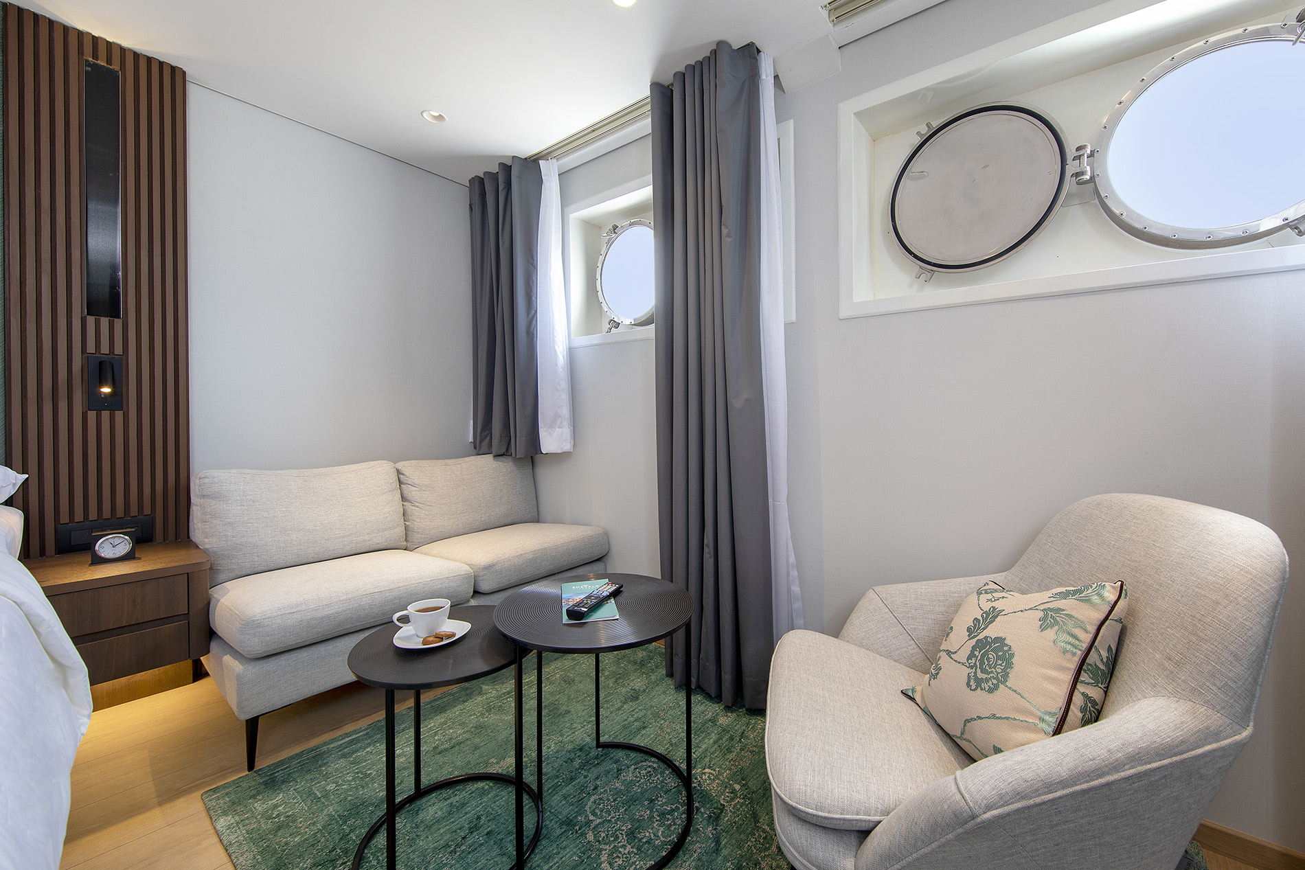 Emerald Harmony 34