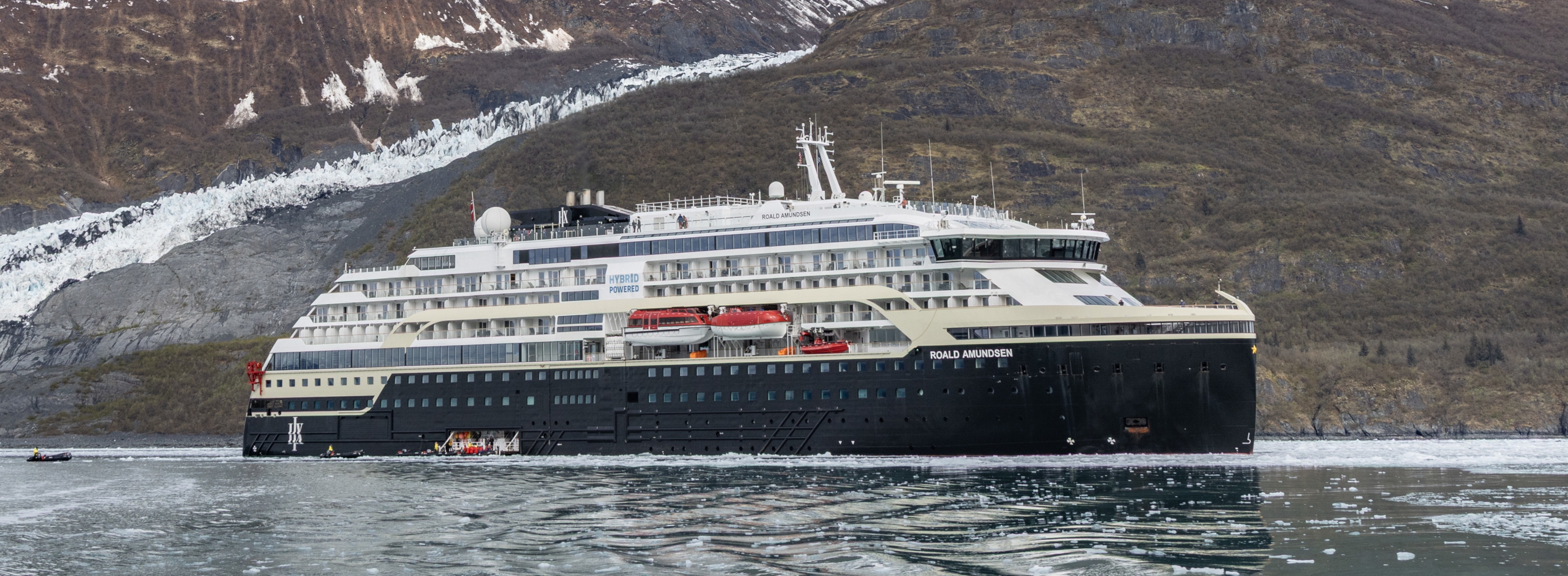 MS Roald Amundsen 1