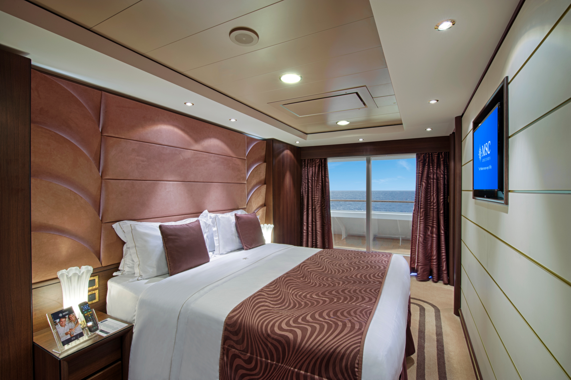 MSC Divina 41