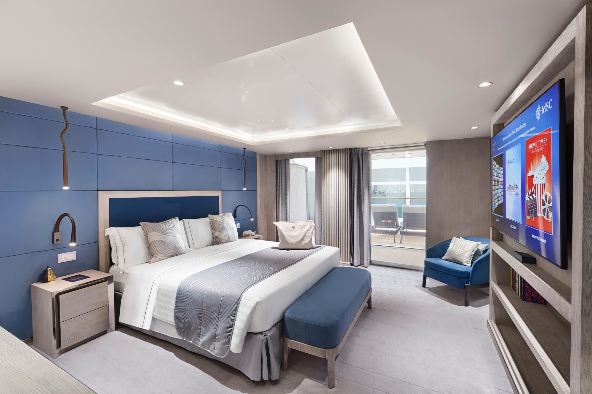 MSC World America 90