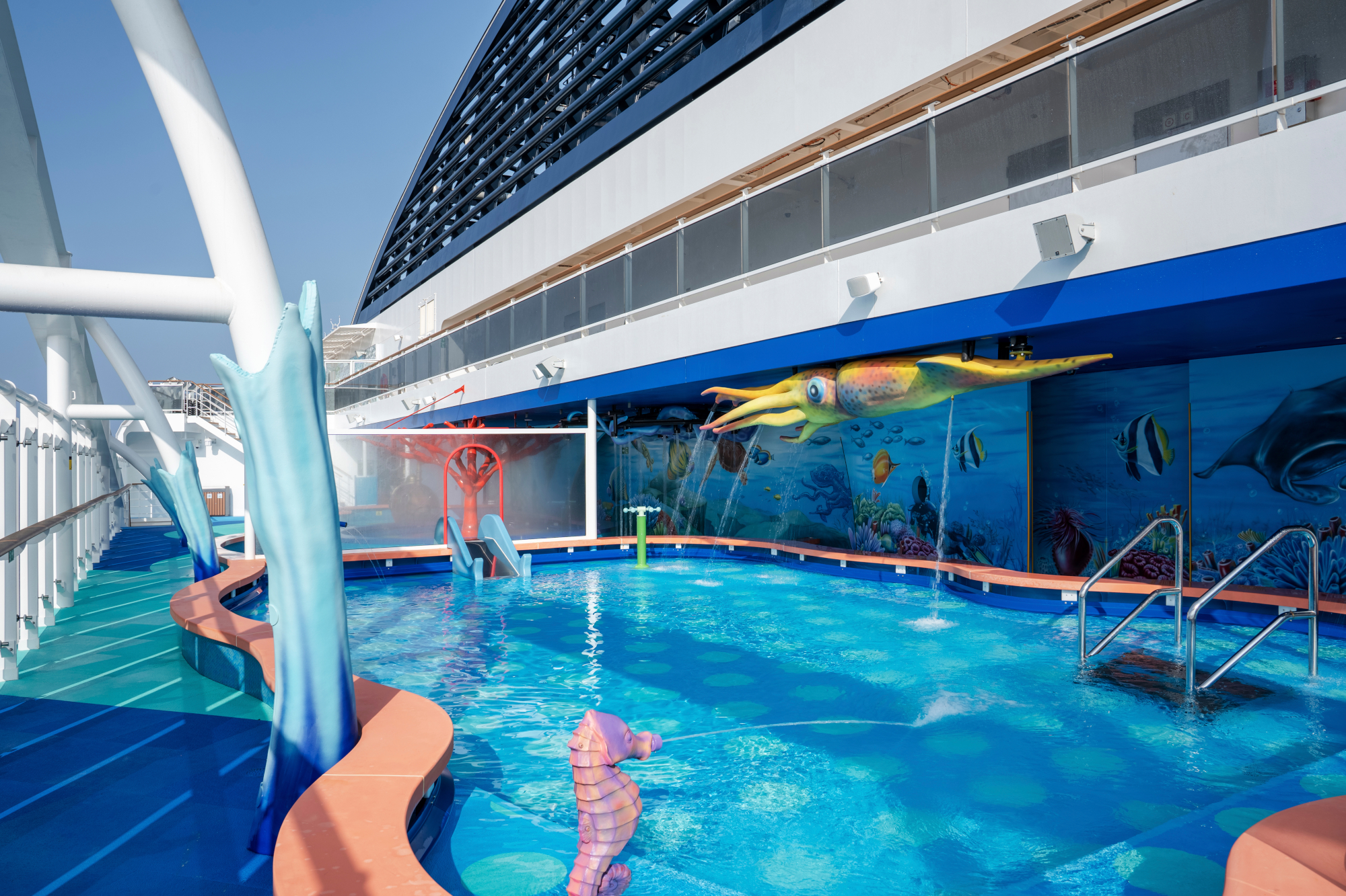 MSC World America 11
