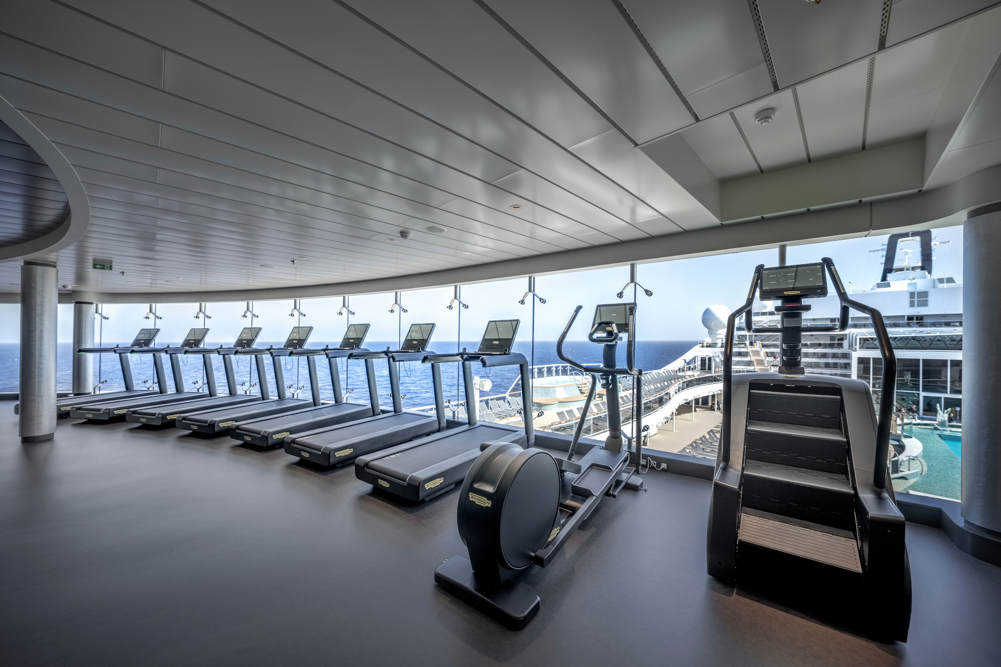 MSC World America 43