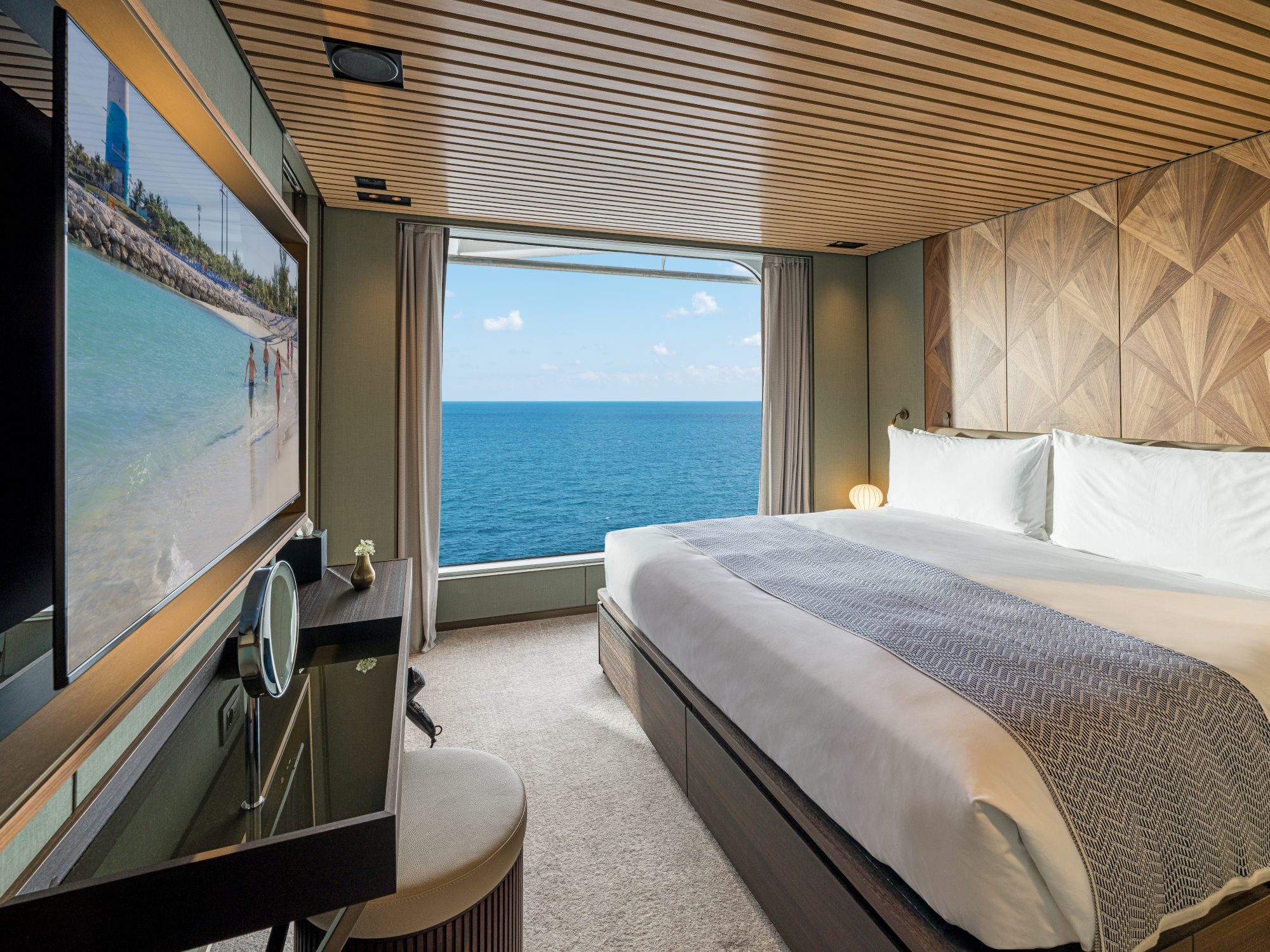 Norwegian Aqua 73