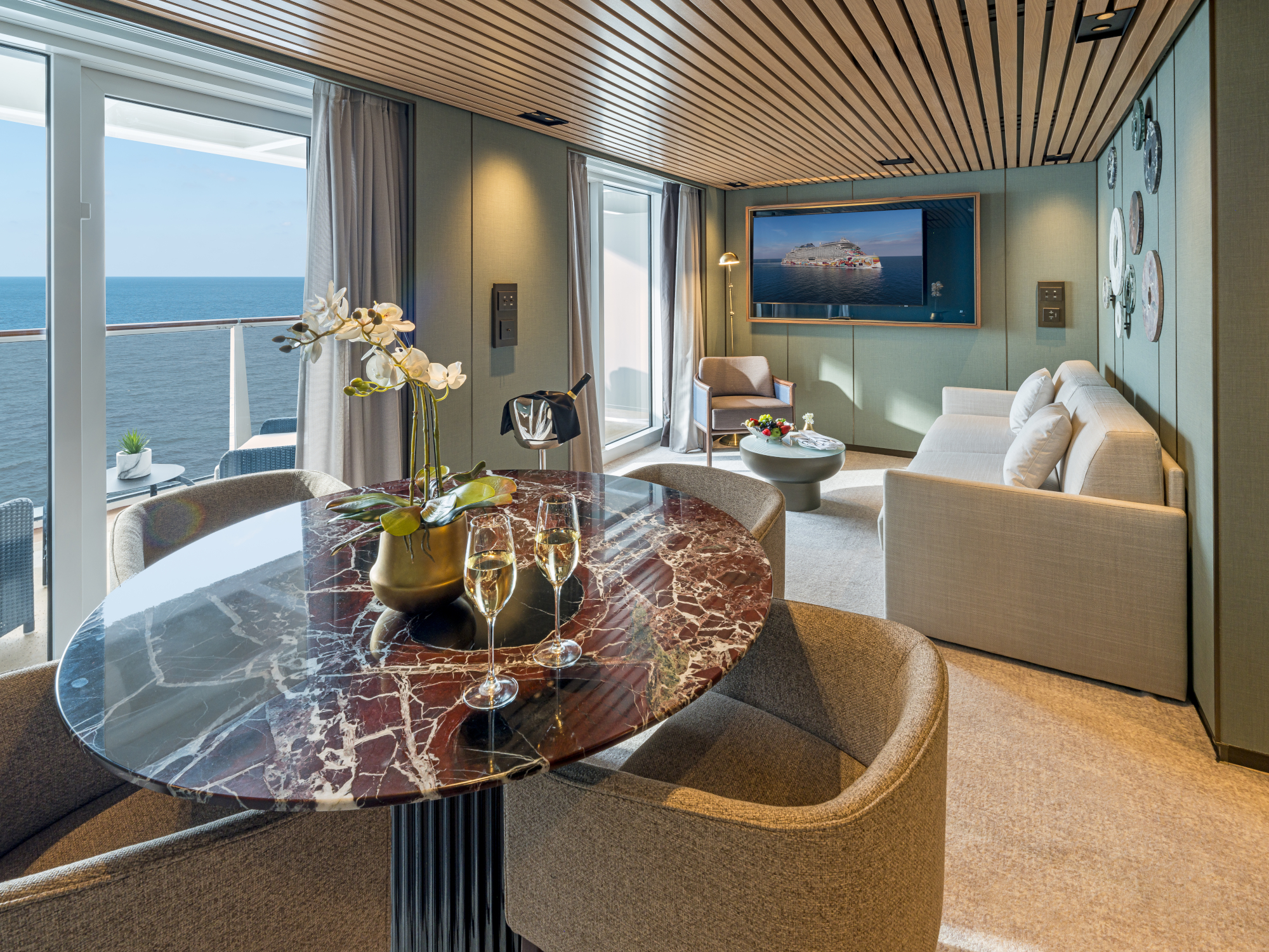 Norwegian Aqua 74
