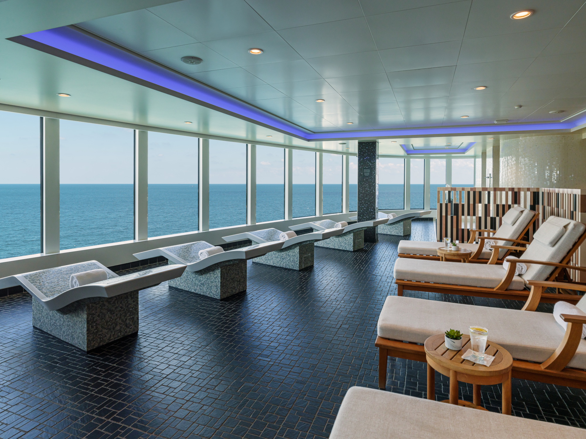 Norwegian Bliss 6