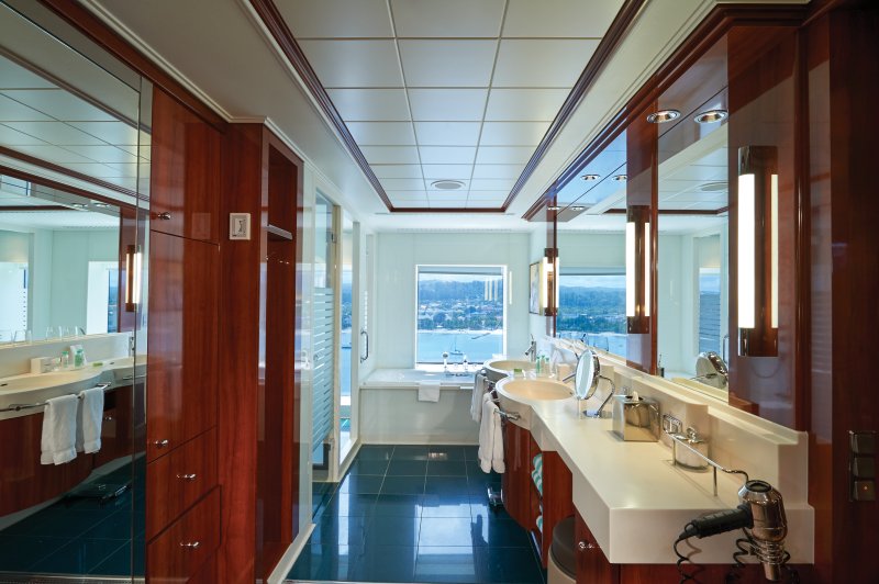 Norwegian Jade 46