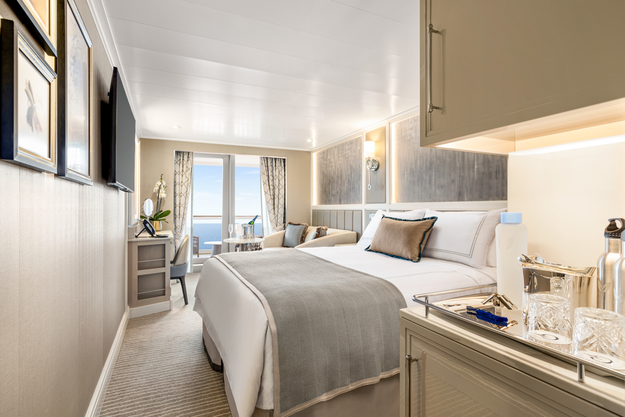 Oceania Allura 28