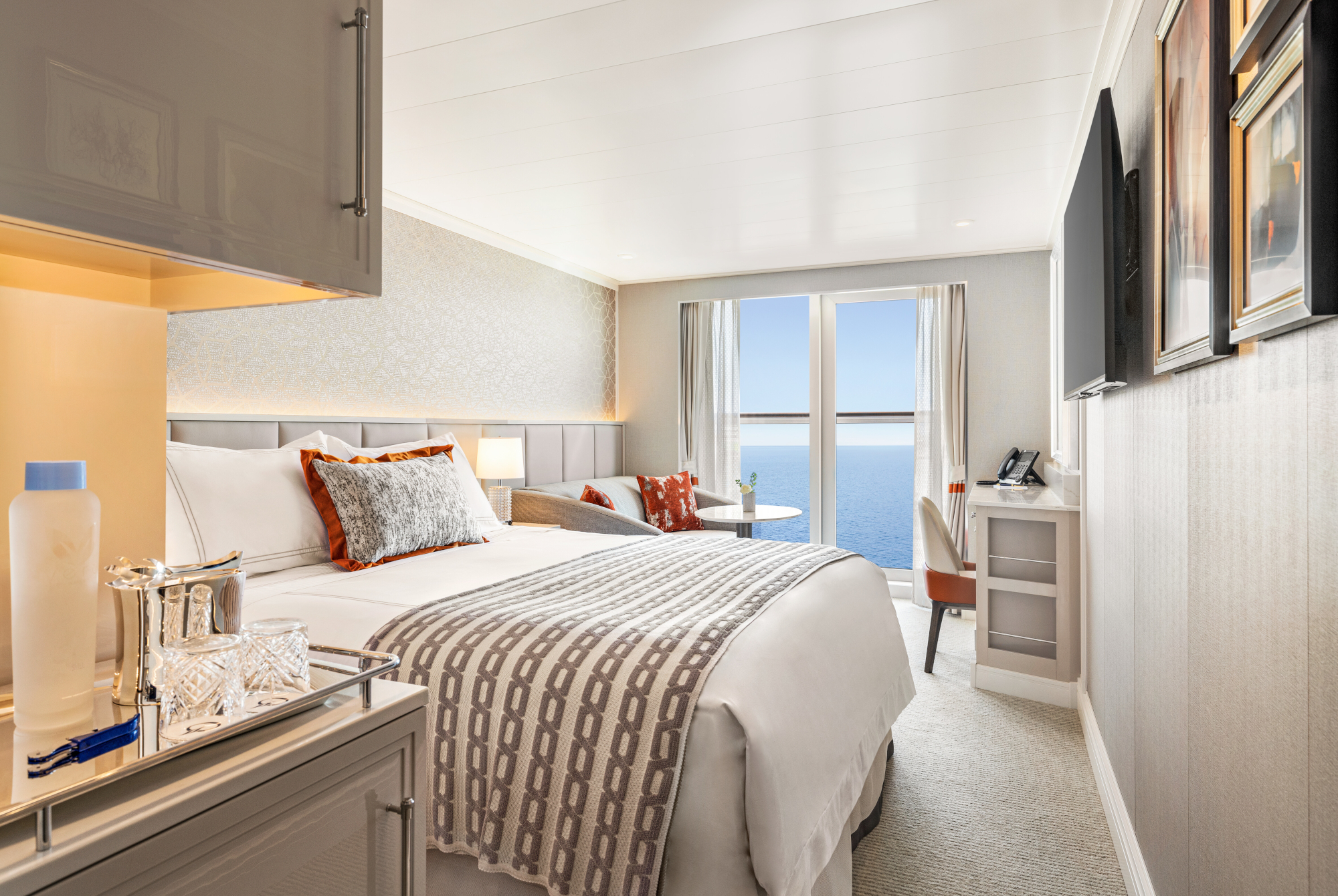 Oceania Allura 34