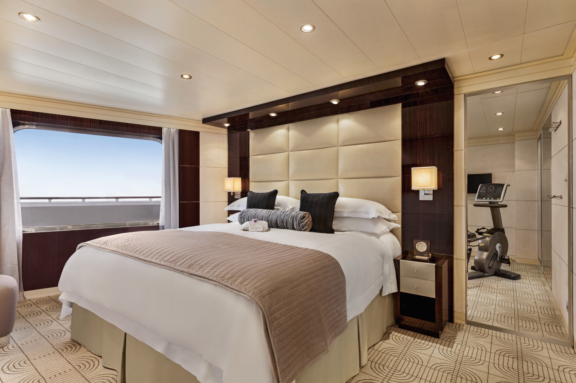 Oceania Riviera 51