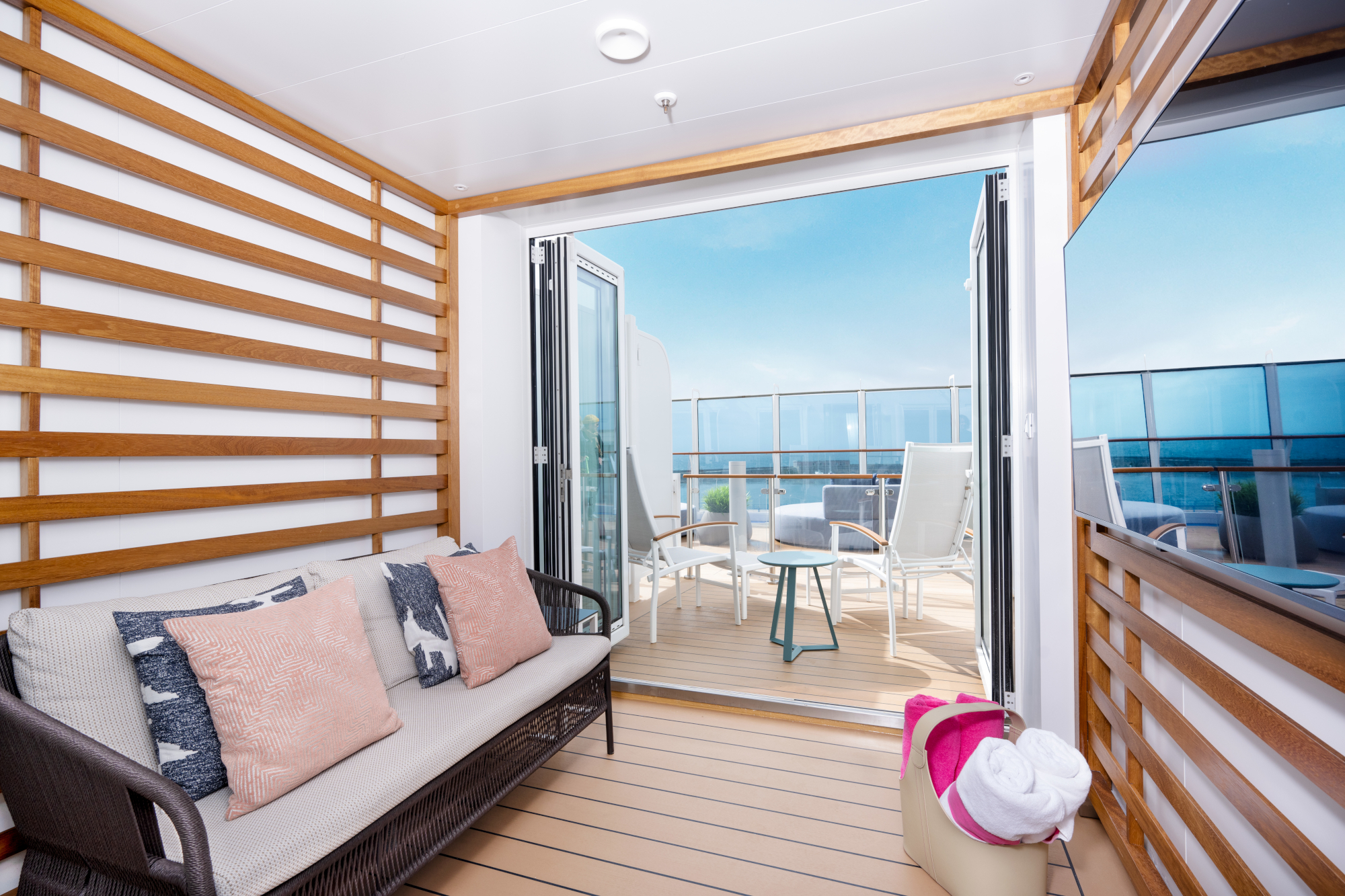 Sun Princess 28