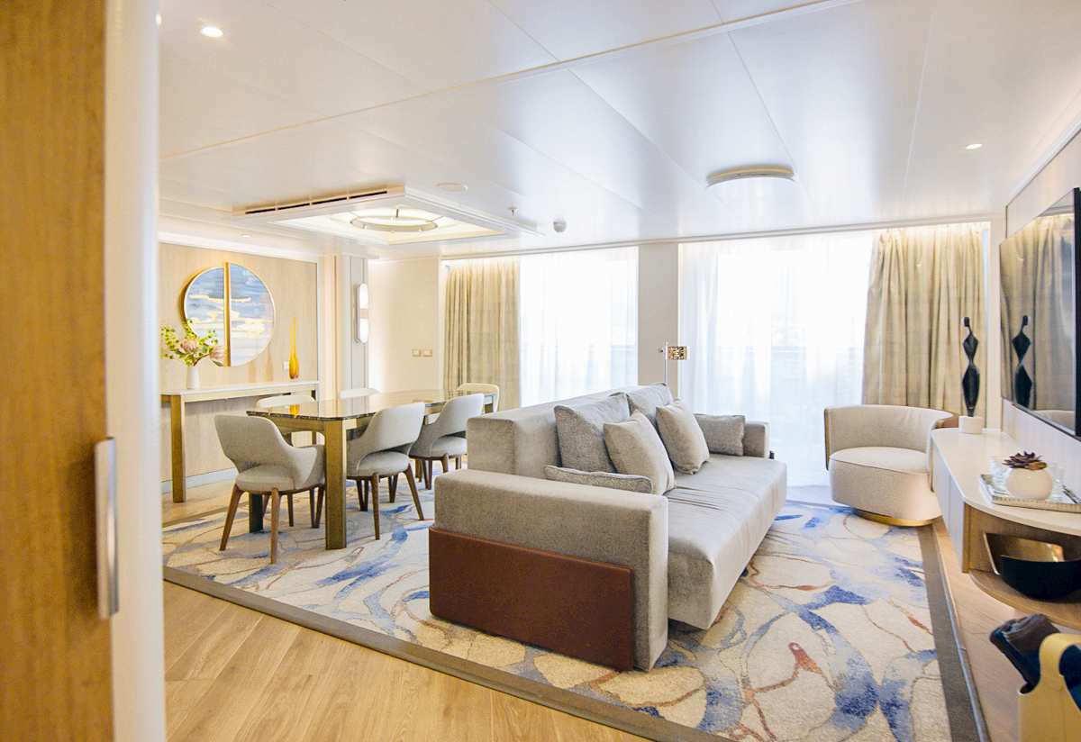 Sun Princess 33