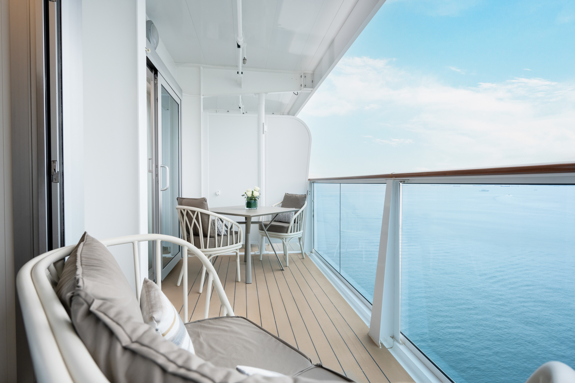 Sun Princess 37