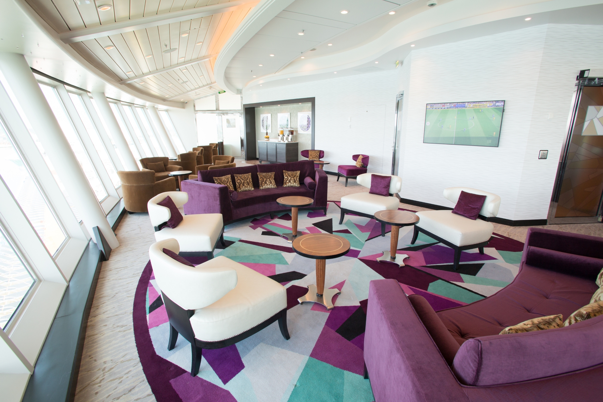 Independence of the Seas 15