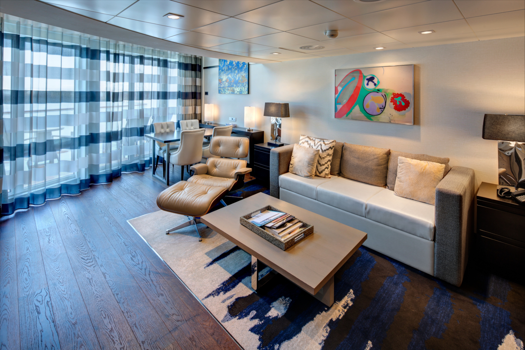 Ovation of the Seas 30
