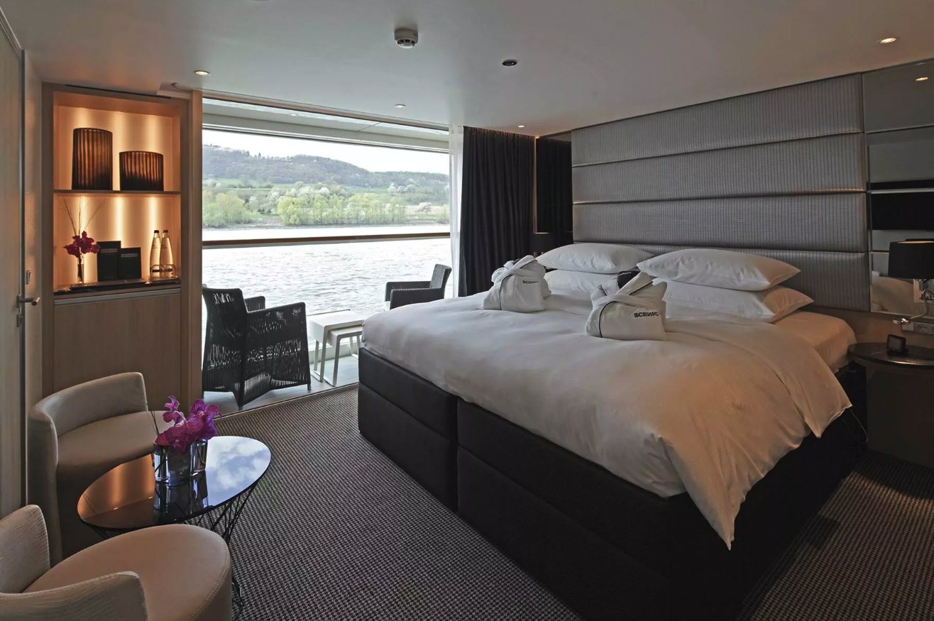 Scenic Azure 25