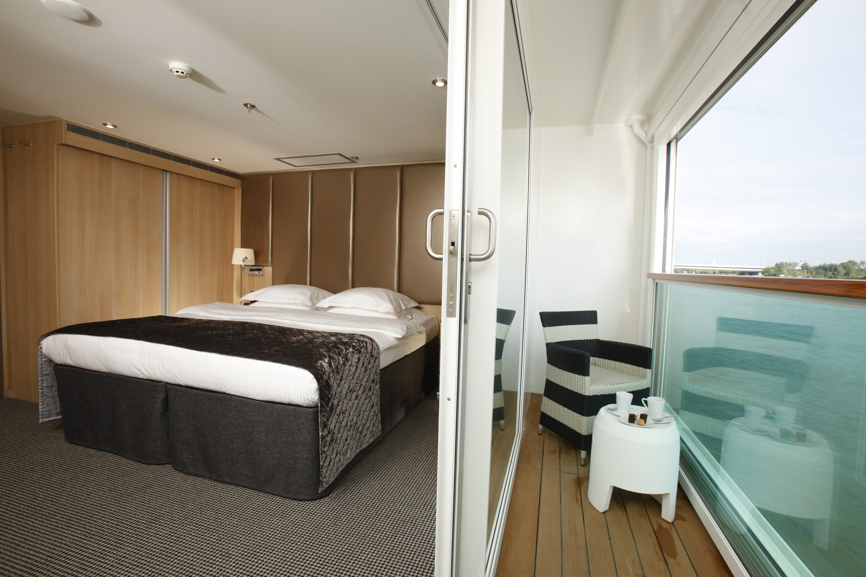 Scenic Crystal 21