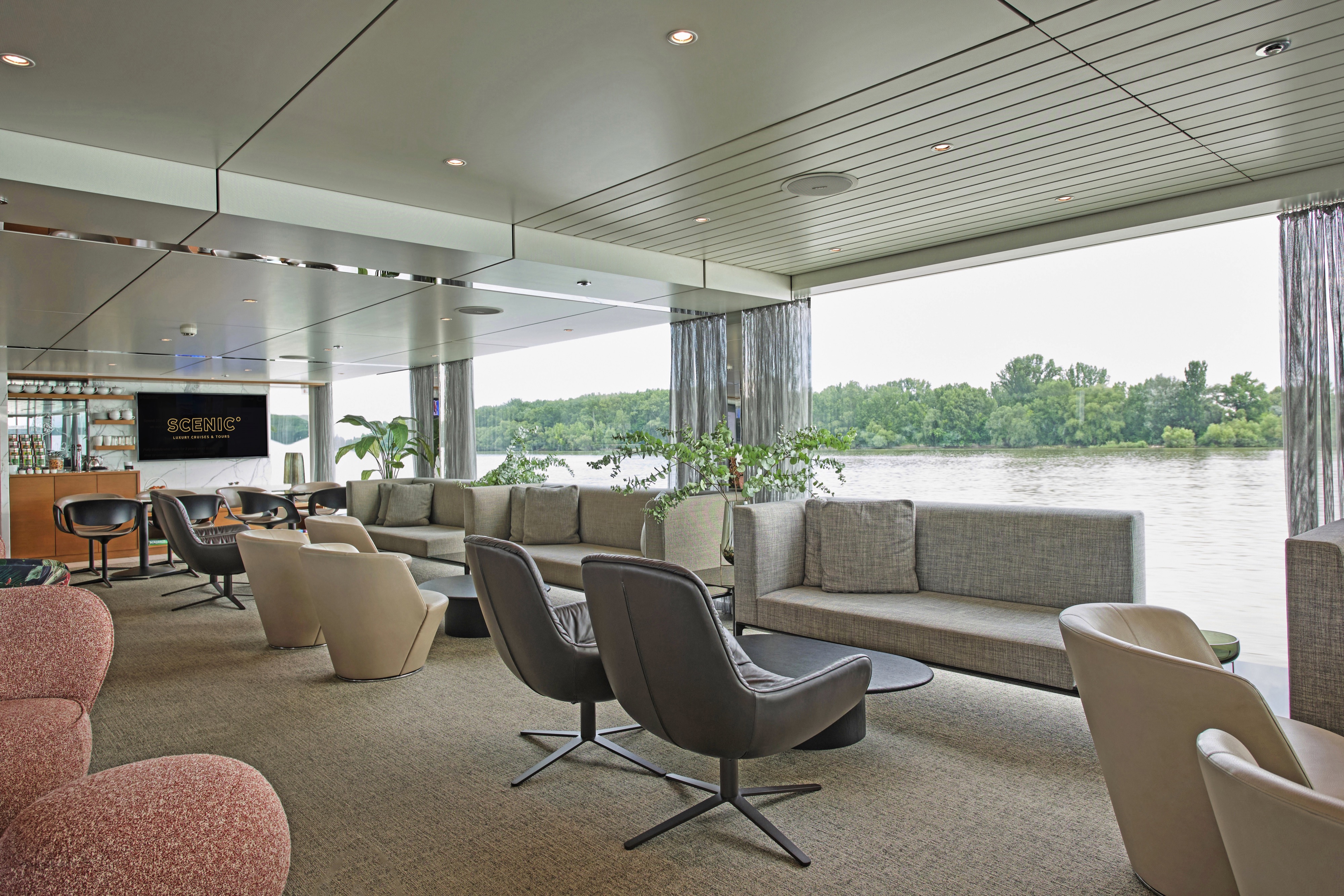 Scenic Opal 13