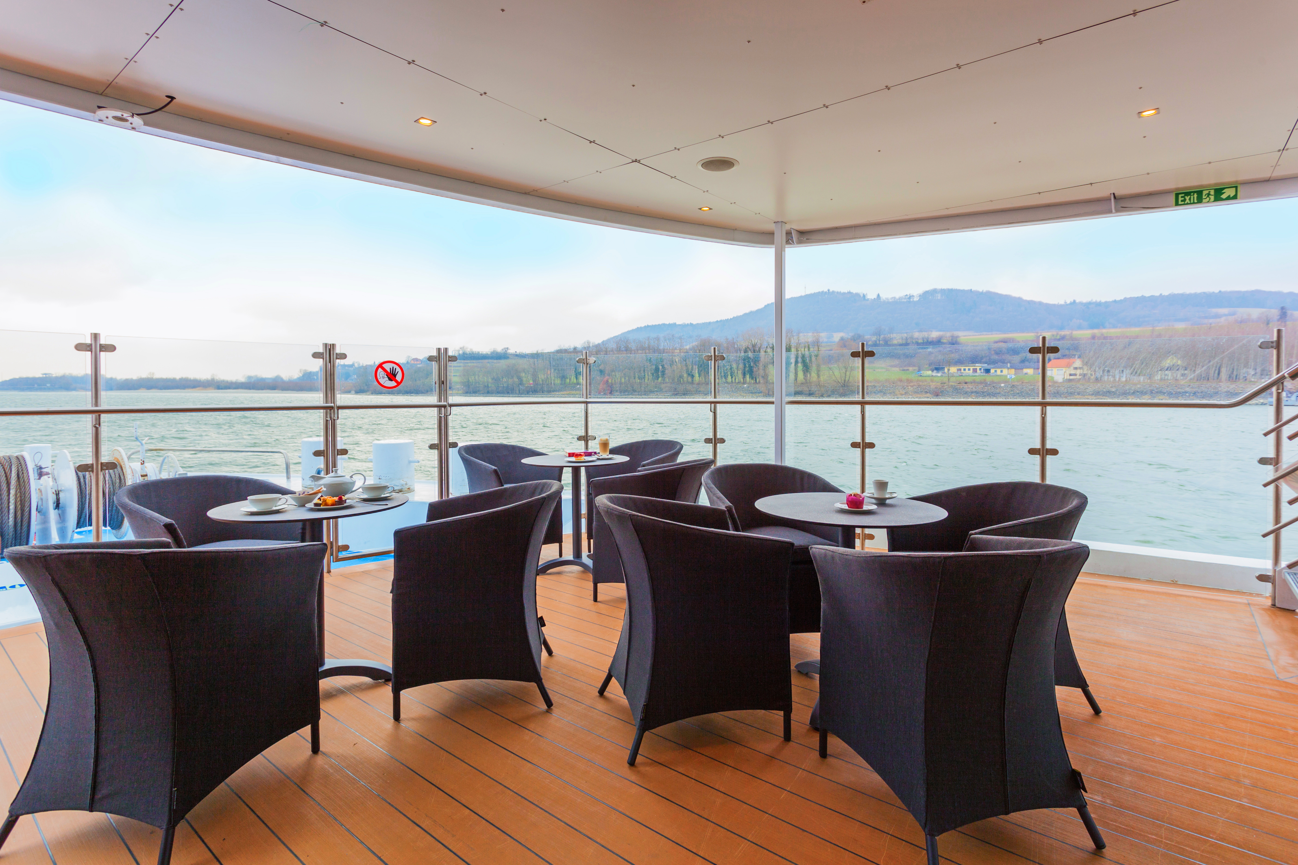 Scenic Sapphire 14