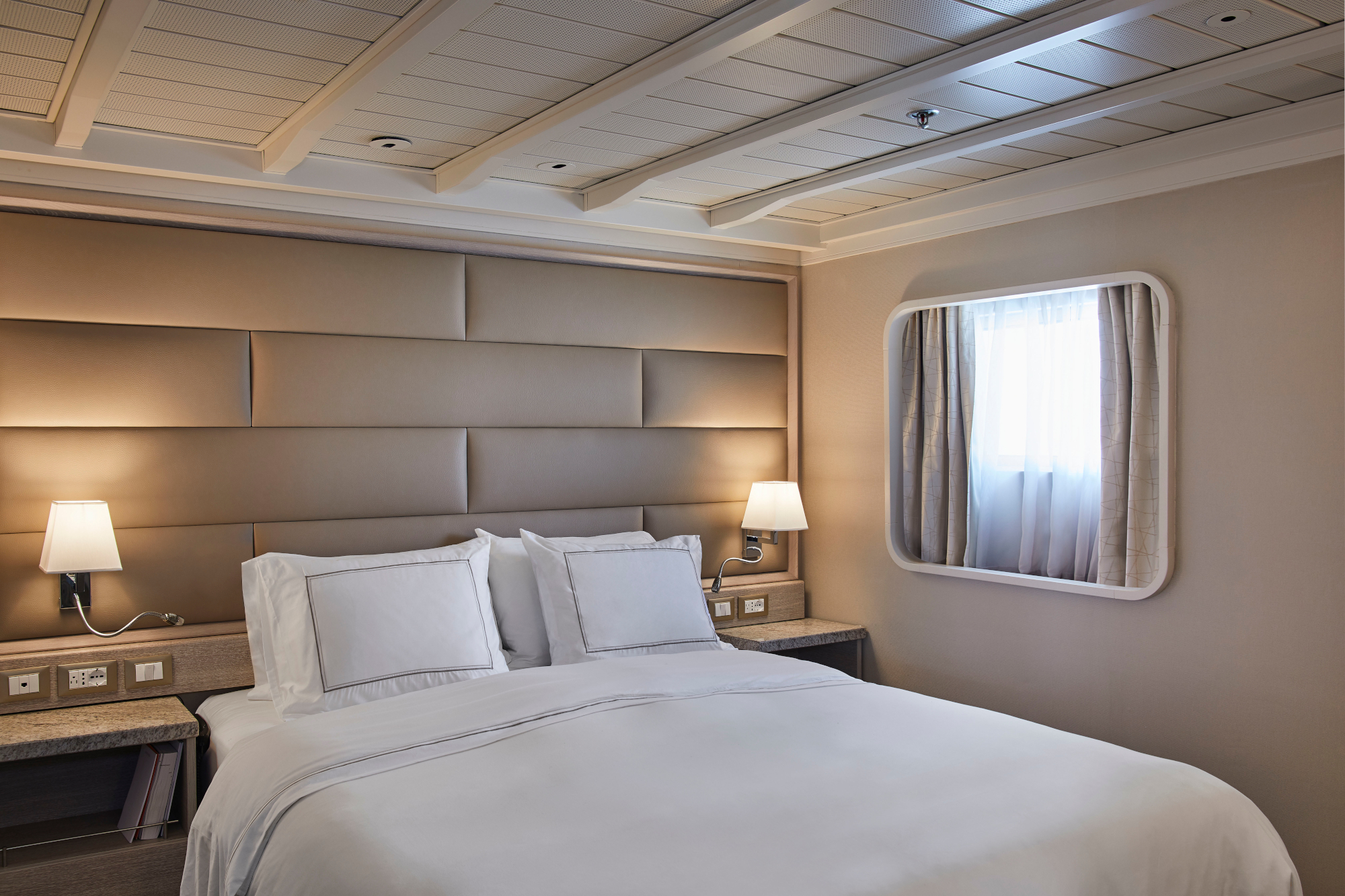 Silver Cloud 29