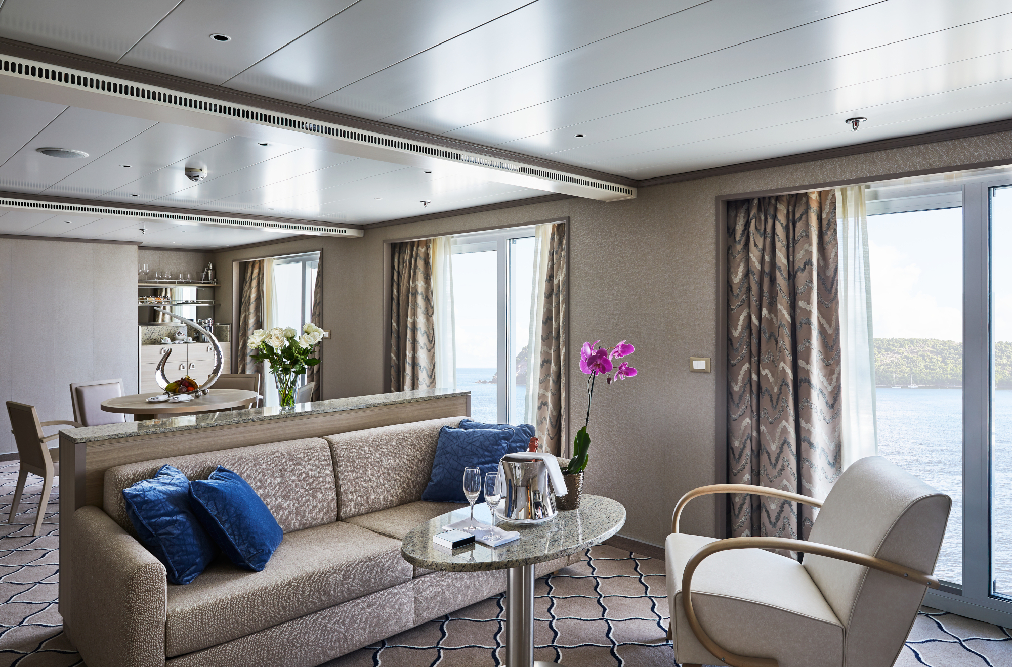 Silver Shadow 38